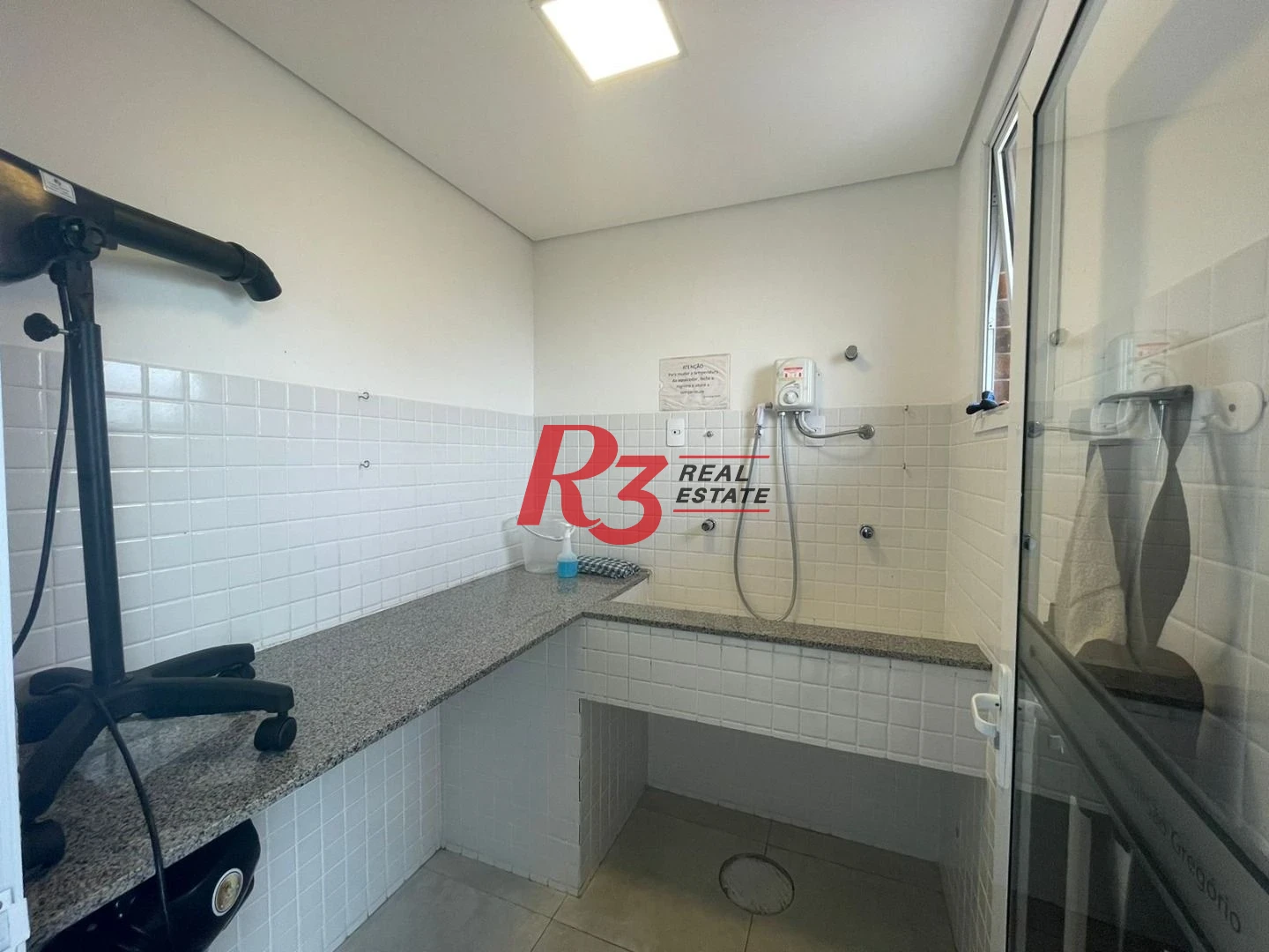 Apartamento com 1 dormitório para alugar, 40 m² por R$ 4.100,00/mês - Campo Grande - Santos/SP
