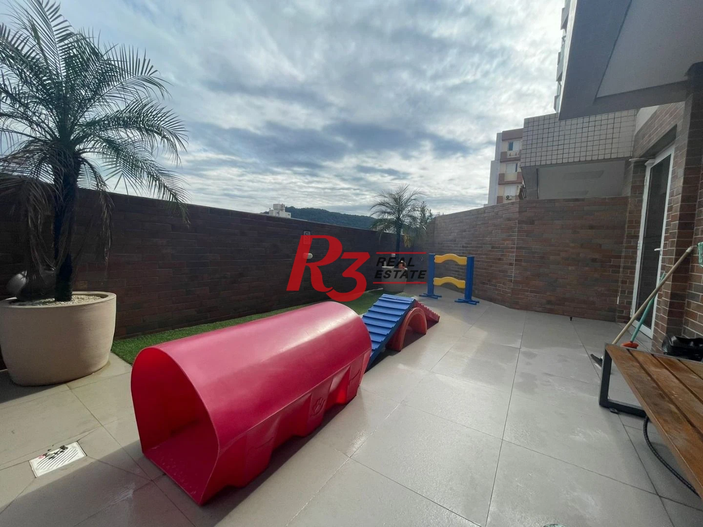 Apartamento com 1 dormitório para alugar, 40 m² por R$ 4.100,00/mês - Campo Grande - Santos/SP