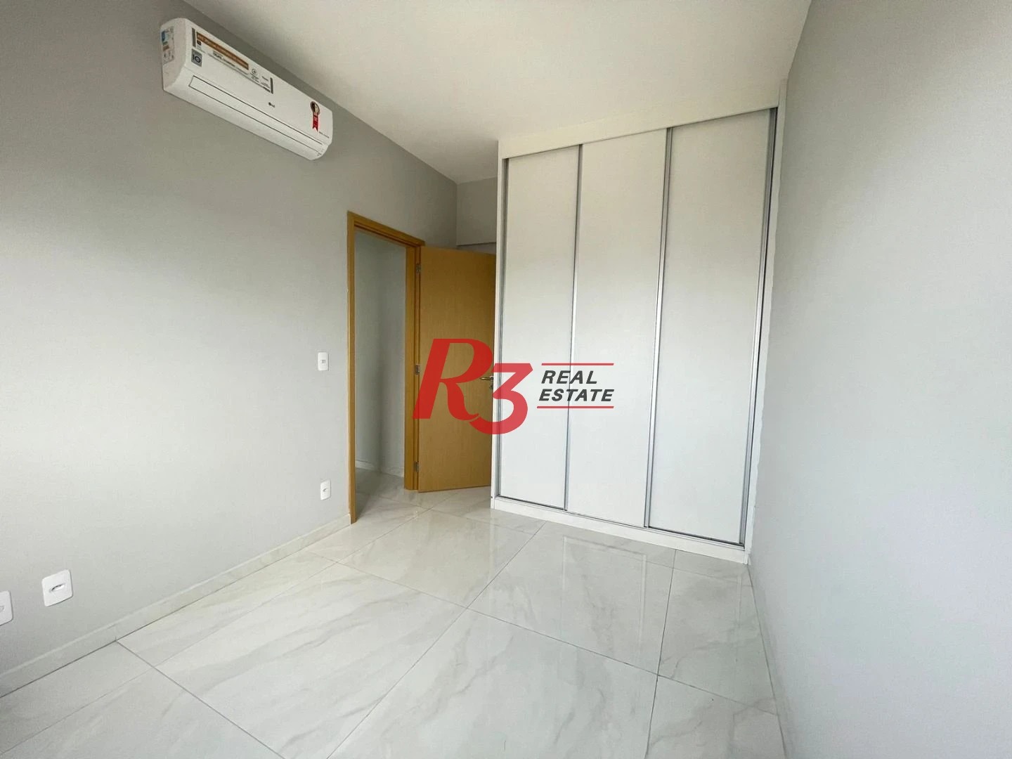 Apartamento com 1 dormitório para alugar, 40 m² por R$ 4.100,00/mês - Campo Grande - Santos/SP
