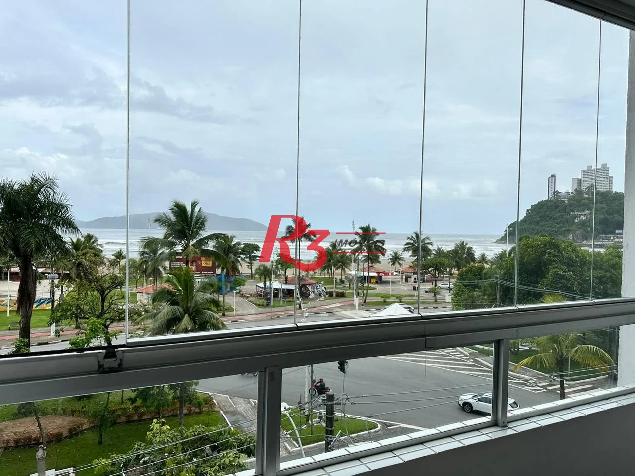 Apartamento à venda, 104 m² por R$ 700.000,00 - Itararé - São Vicente/SP