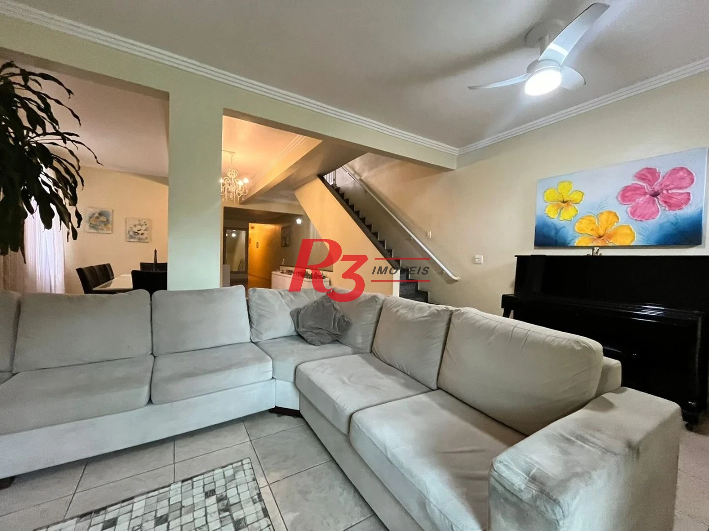 Casa Sobreposta Alta, Duplex, com 3 dormitórios 3 suites, piscina e churraqueira, 3 vagas  380 m² ,
