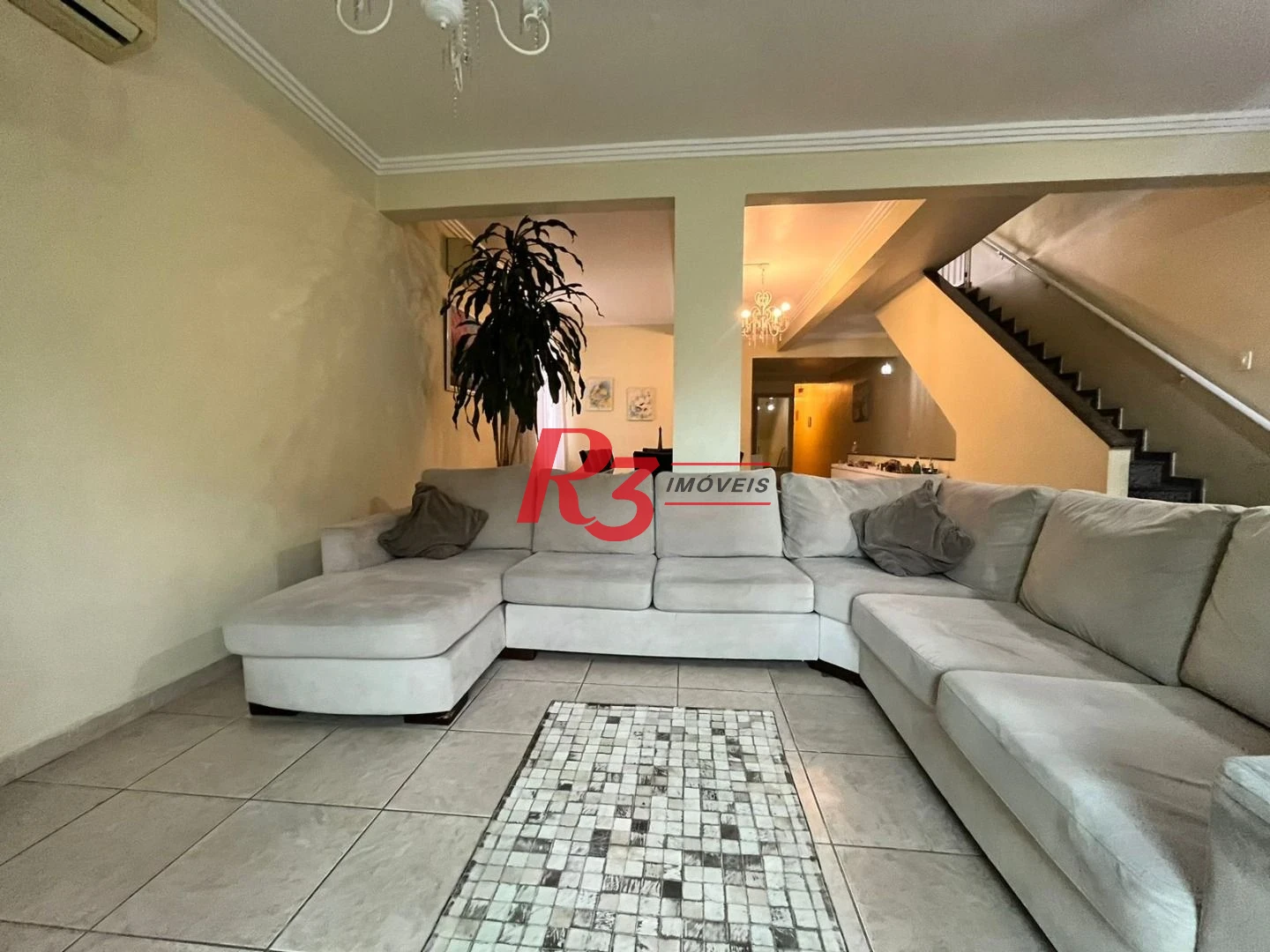 Casa Sobreposta Alta, Duplex, com 3 dormitórios 3 suites, piscina e churraqueira, 3 vagas  380 m² ,