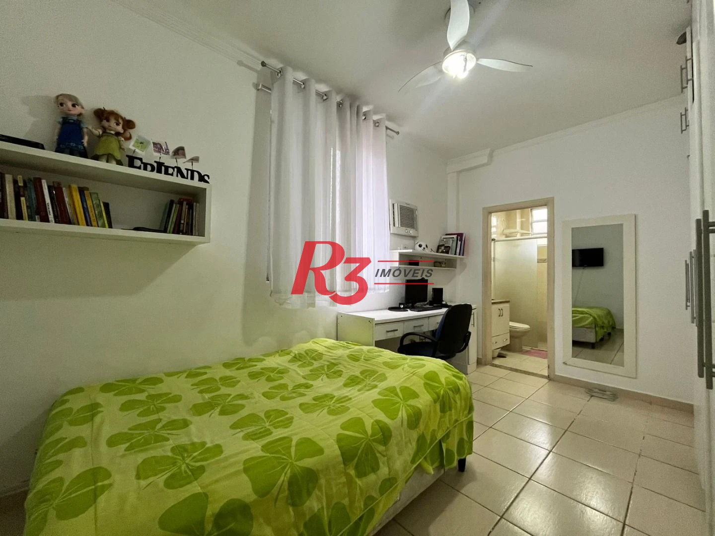 Casa Sobreposta Alta, Duplex, com 3 dormitórios 3 suites, piscina e churraqueira, 3 vagas  380 m² ,