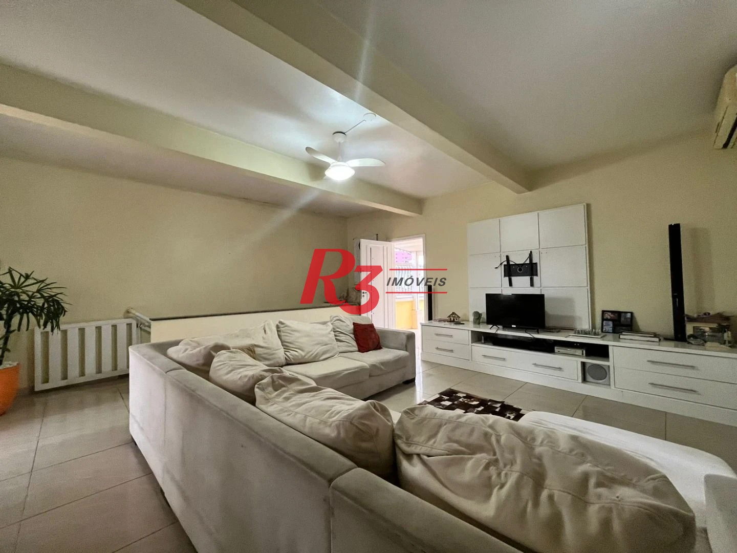 Casa Sobreposta Alta, Duplex, com 3 dormitórios 3 suites, piscina e churraqueira, 3 vagas  380 m² ,