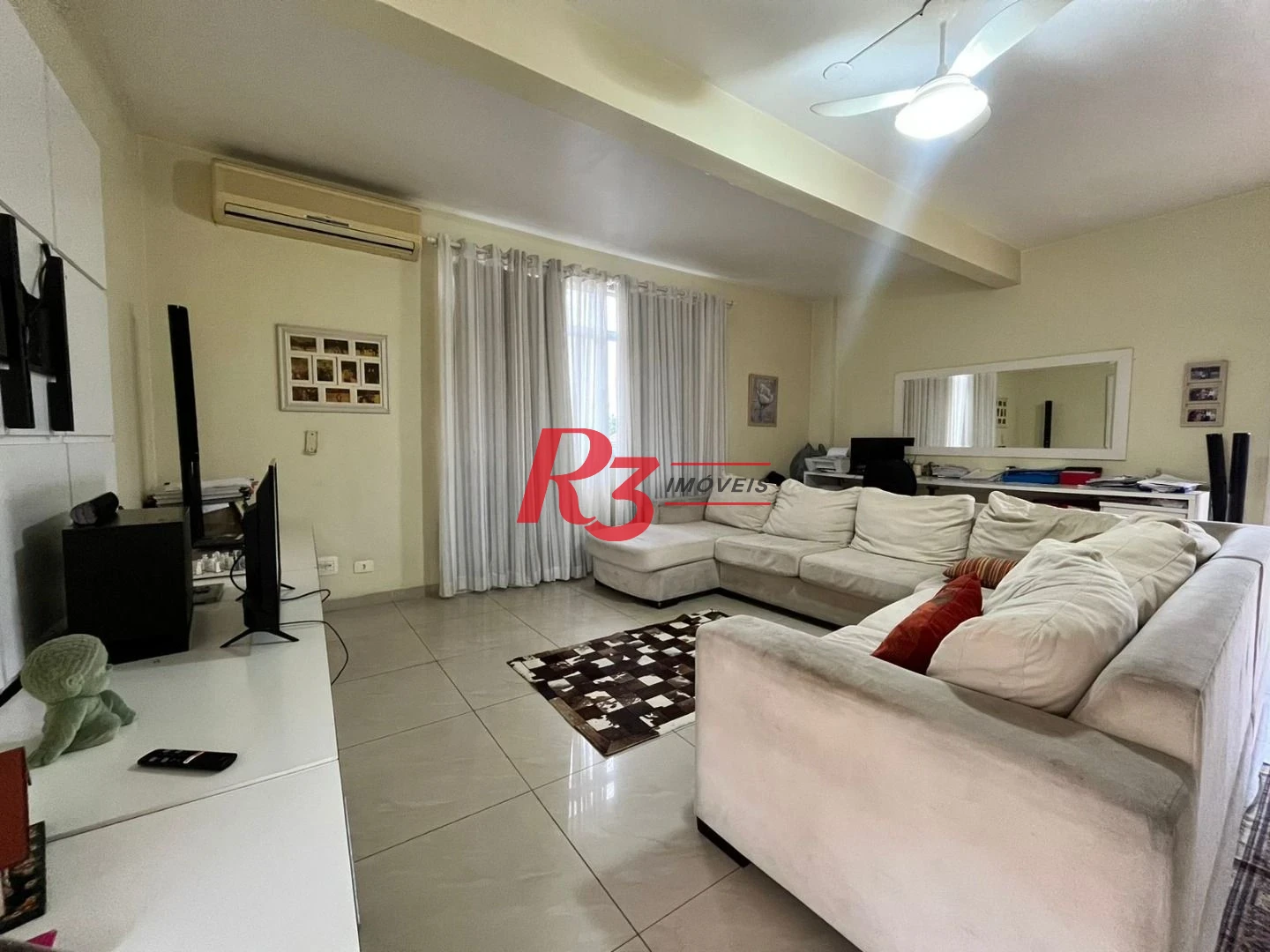 Casa Sobreposta Alta, Duplex, com 3 dormitórios 3 suites, piscina e churraqueira, 3 vagas  380 m² ,