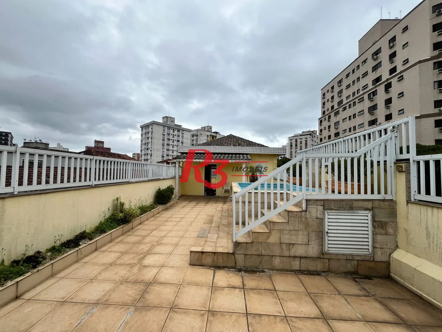 Casa Sobreposta Alta, Duplex, com 3 dormitórios 3 suites, piscina e churraqueira, 3 vagas  380 m² ,