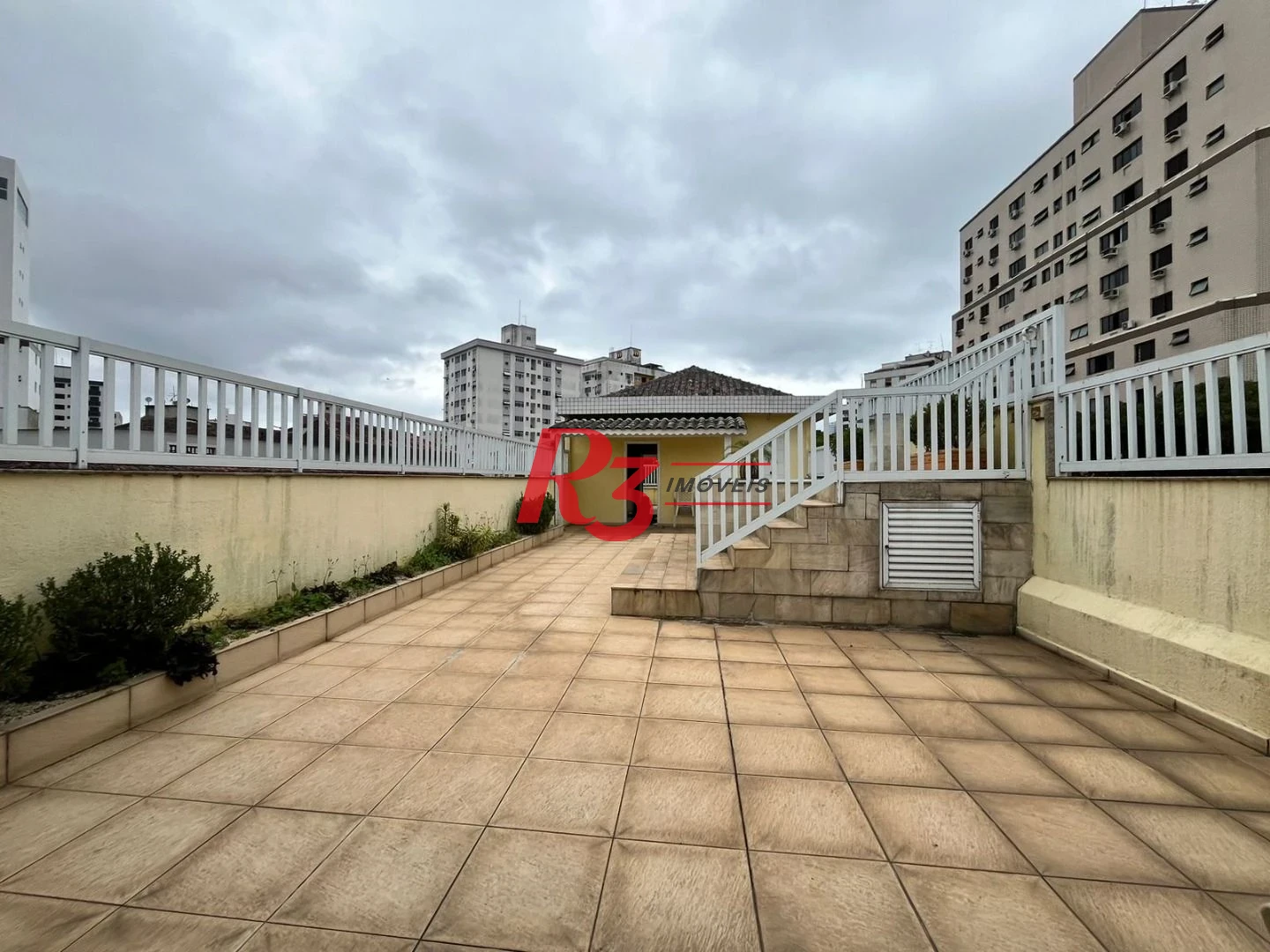 Casa Sobreposta Alta, Duplex, com 3 dormitórios 3 suites, piscina e churraqueira, 3 vagas  380 m² ,