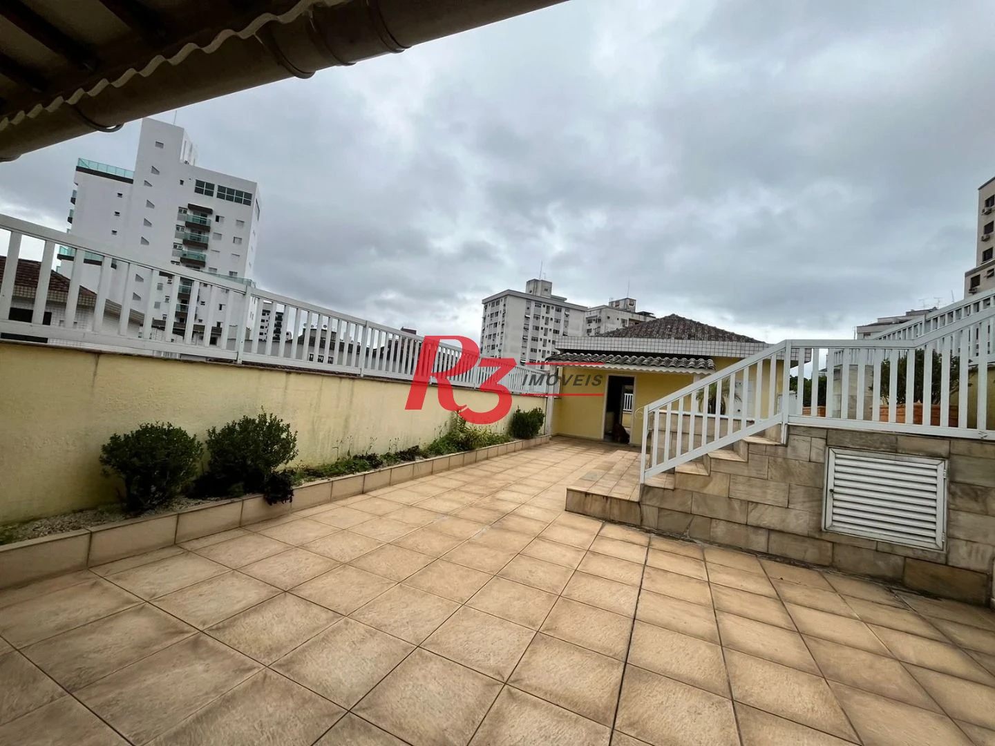Casa Sobreposta Alta, Duplex, com 3 dormitórios 3 suites, piscina e churraqueira, 3 vagas  380 m² ,