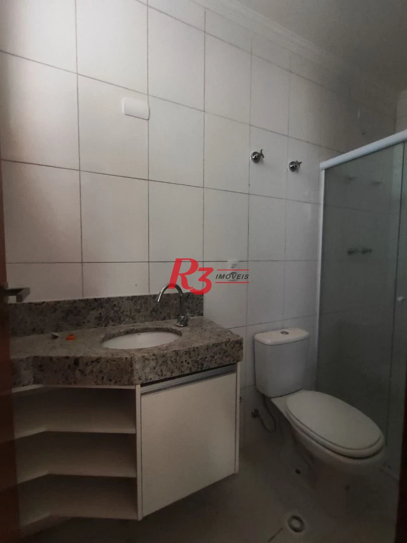 SOBREPOSTA ALTA DE FRENTE SACADA com 3 SUÍTES, VARANDA GOURMET COBERTA E DESCOBERTA, 2 VAGAS à venda, 148 m² por R$ 950.000  Ponta da Praia Santos SP