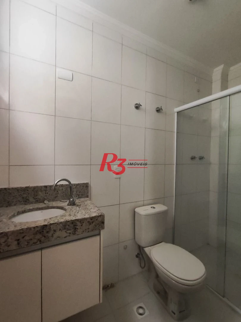 SOBREPOSTA TÉRREA ISOLADA QUINTAL  com 3 SUÍTES, 2 VAGAS à venda, 123 m² por R$ 950.000 - Ponta da Praia - Santos/SP