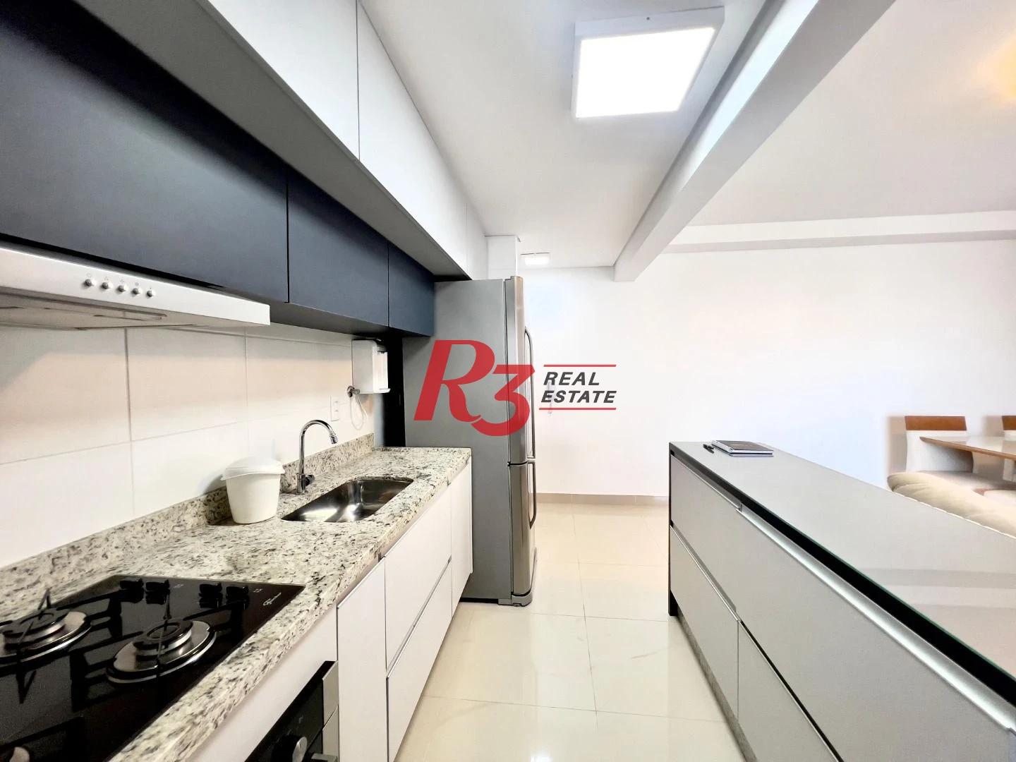Apartamento com 2 dormitórios para alugar, 68 m² por R$ 6.400,02/mês - Embaré - Santos/SP