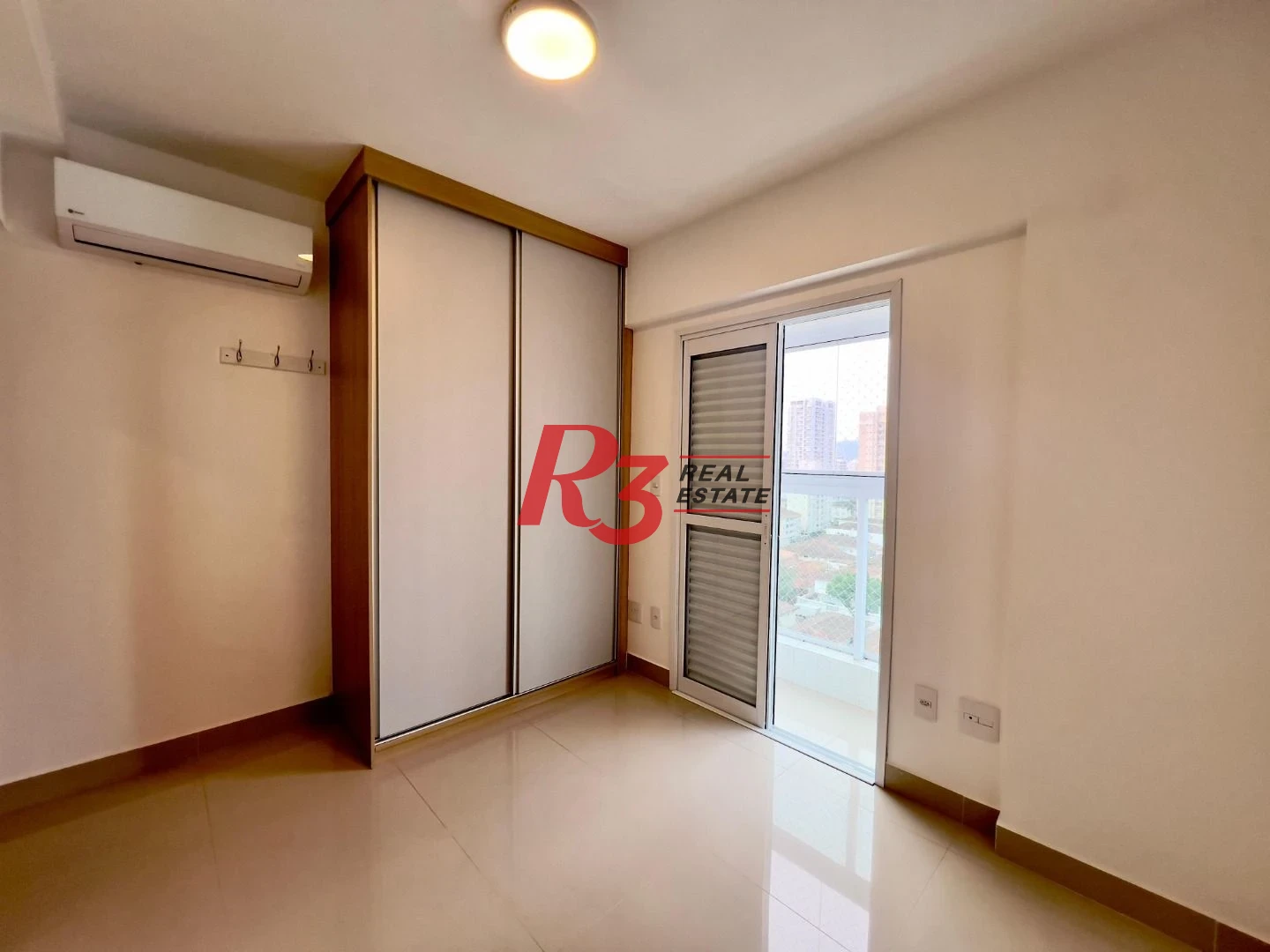 Apartamento com 2 dormitórios para alugar, 68 m² por R$ 6.400,02/mês - Embaré - Santos/SP
