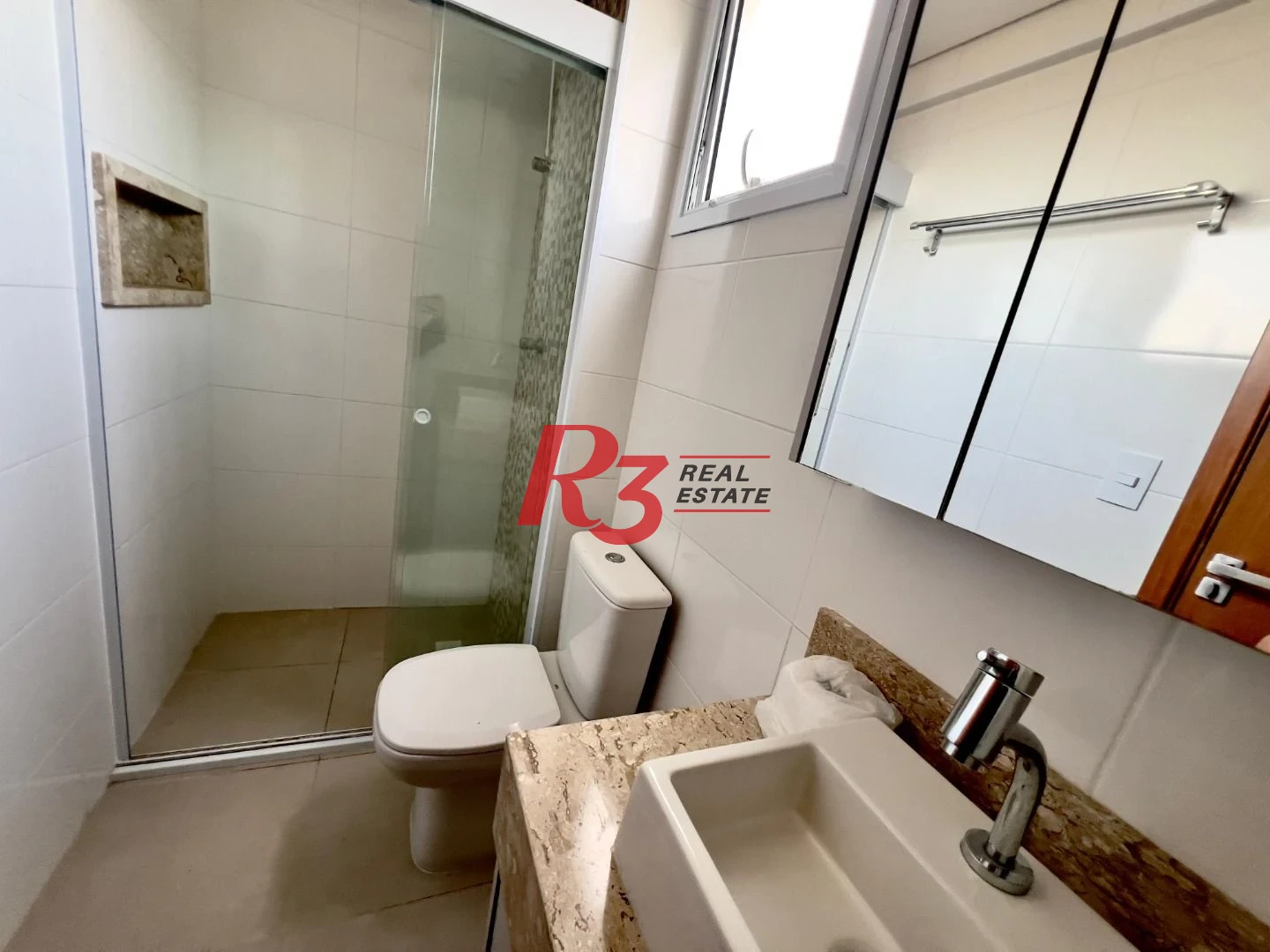 Apartamento com 2 dormitórios para alugar, 68 m² por R$ 6.400,02/mês - Embaré - Santos/SP