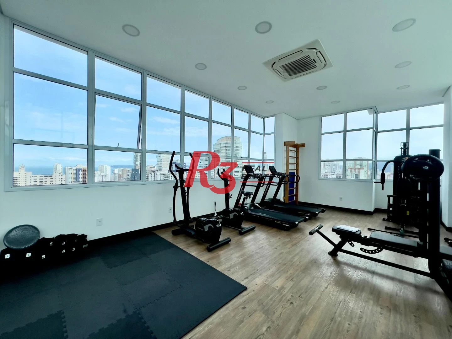 Apartamento com 2 dormitórios para alugar, 68 m² por R$ 6.400,02/mês - Embaré - Santos/SP