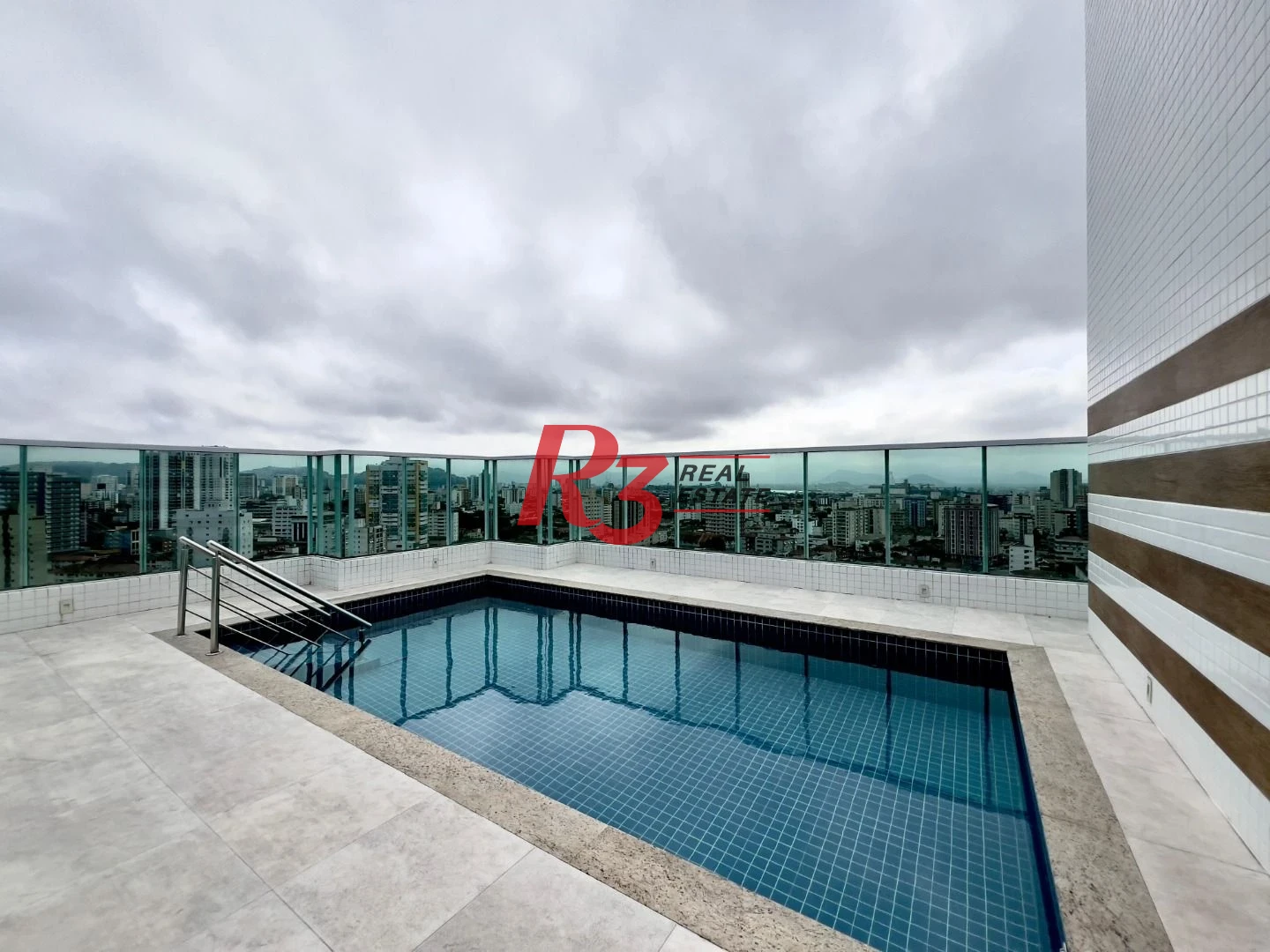 Apartamento com 2 dormitórios para alugar, 68 m² por R$ 6.400,02/mês - Embaré - Santos/SP