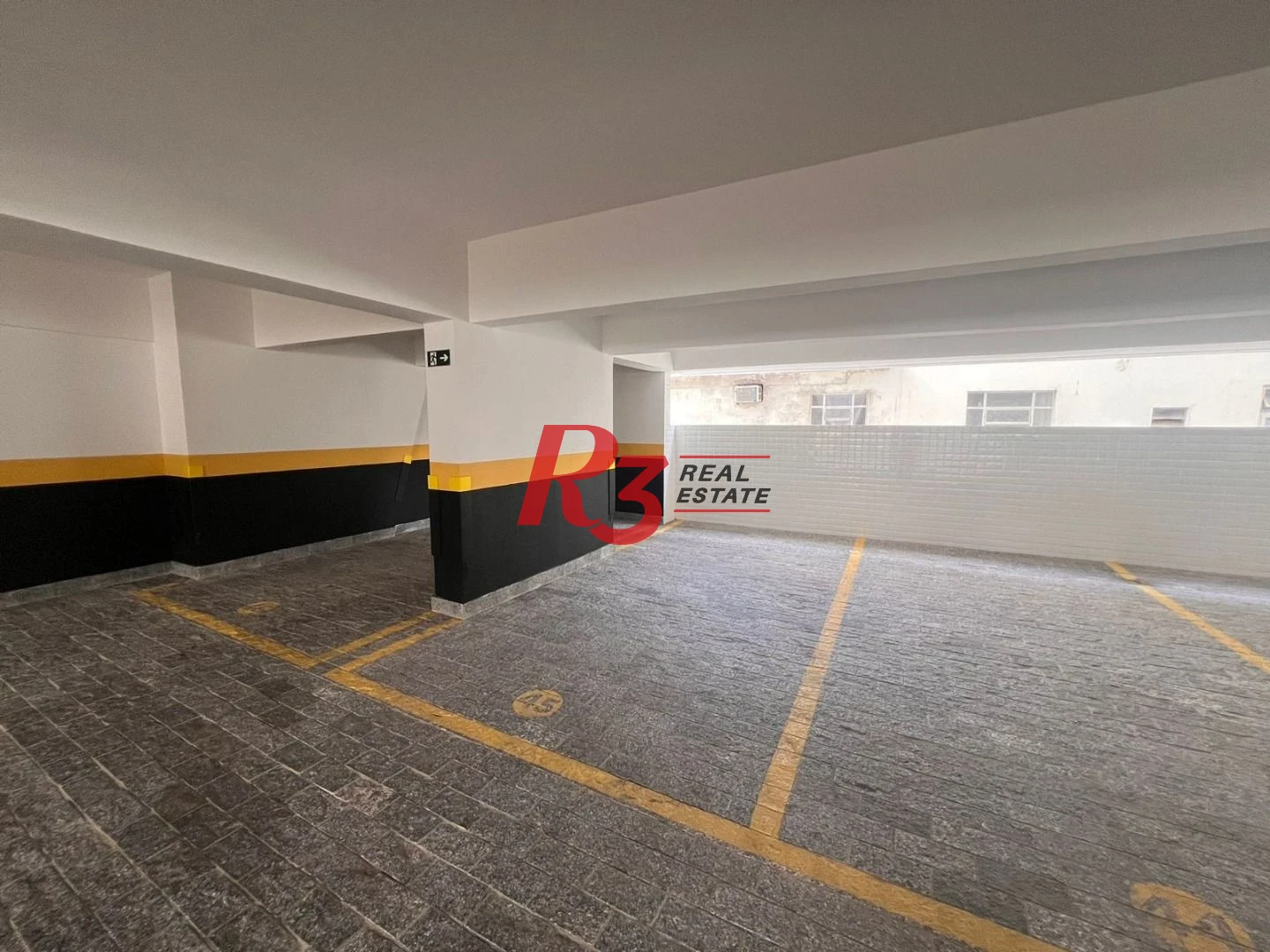 Apartamento com 2 dormitórios para alugar, 68 m² por R$ 6.400,02/mês - Embaré - Santos/SP