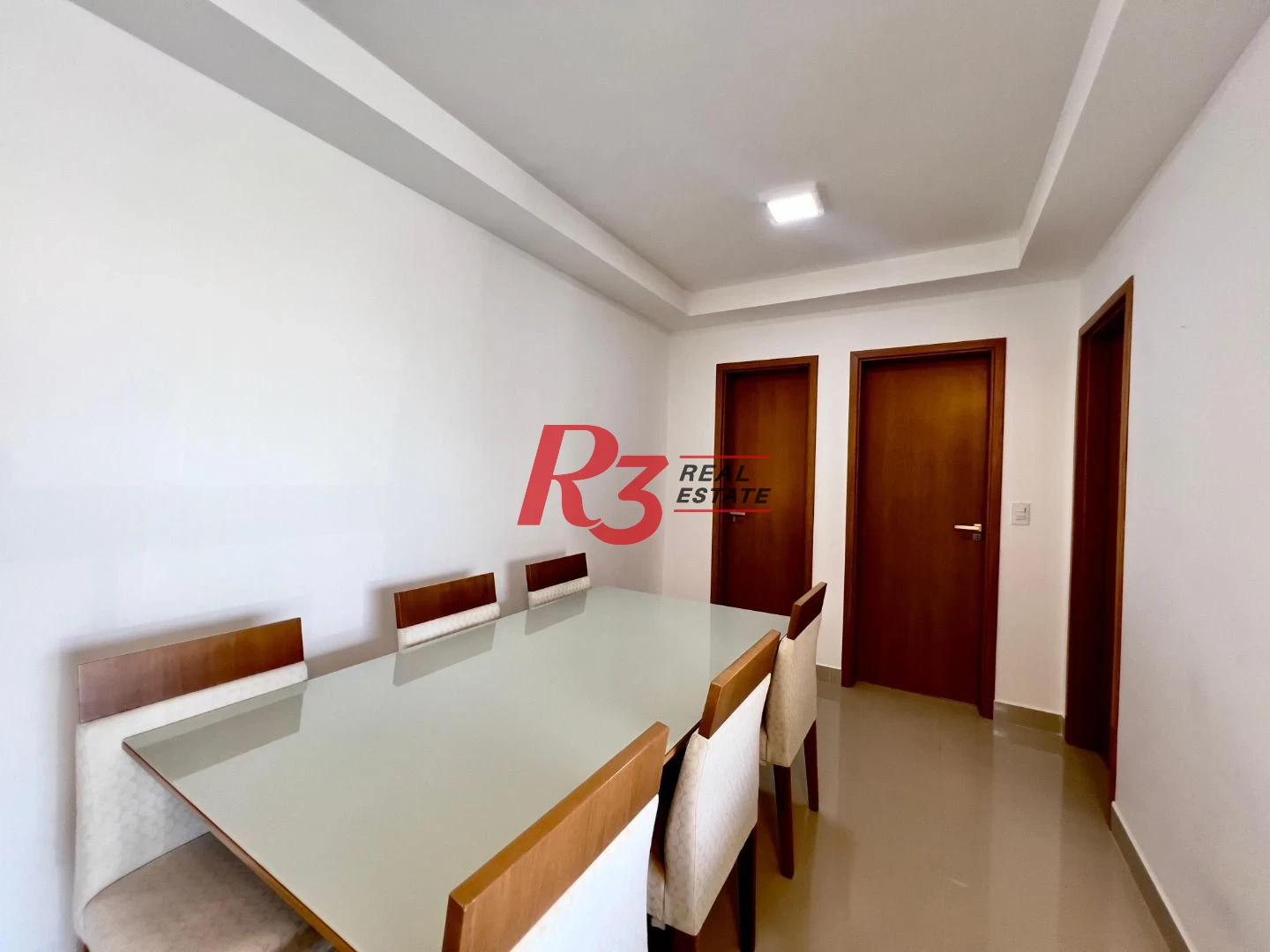 Apartamento com 2 dormitórios para alugar, 68 m² por R$ 6.400,02/mês - Embaré - Santos/SP