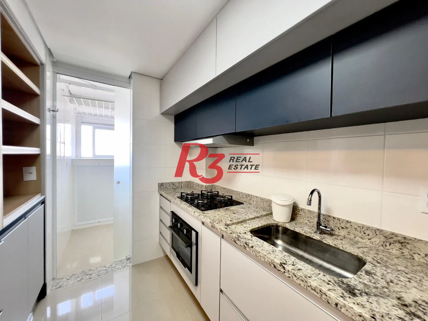 Apartamento com 2 dormitórios para alugar, 68 m² por R$ 6.400,02/mês - Embaré - Santos/SP