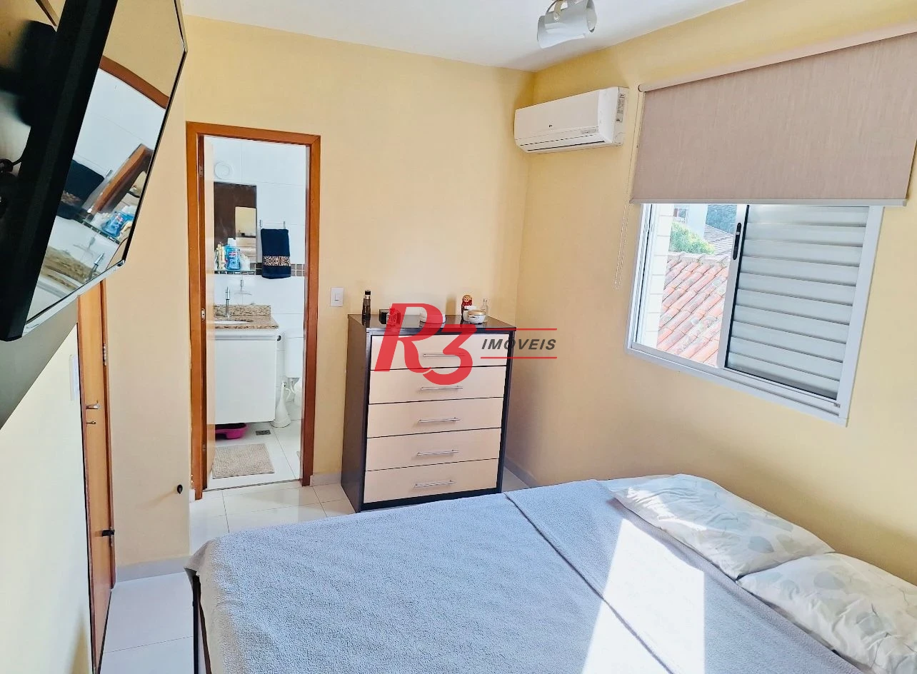 Casa à venda, 116 m² por R$ 690.000,00 - Macuco - Santos/SP