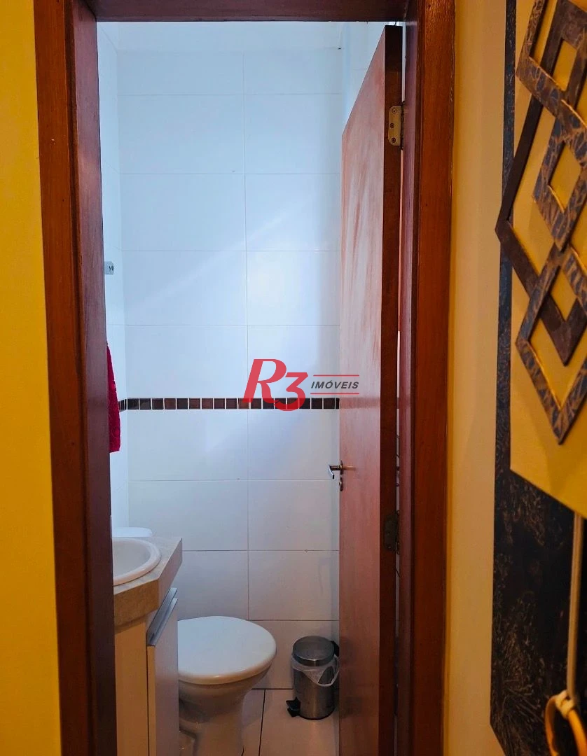 Casa à venda, 116 m² por R$ 690.000,00 - Macuco - Santos/SP