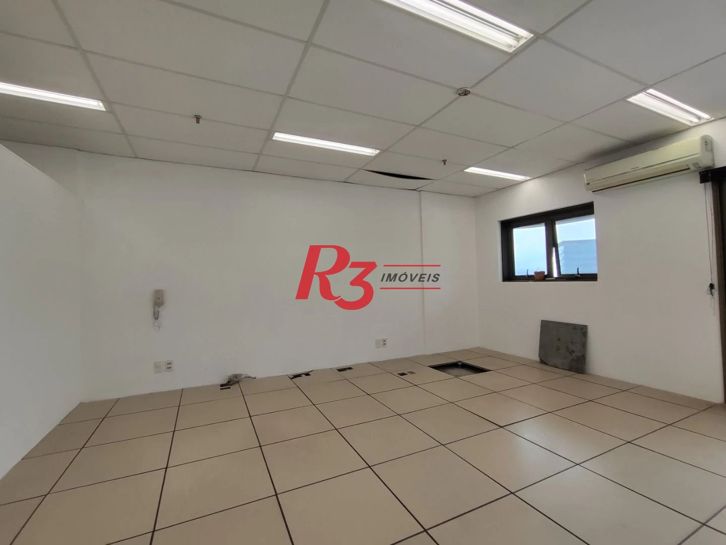 Sala à venda, 89 m² por R$320.000,00 - Valongo - Santos/SP