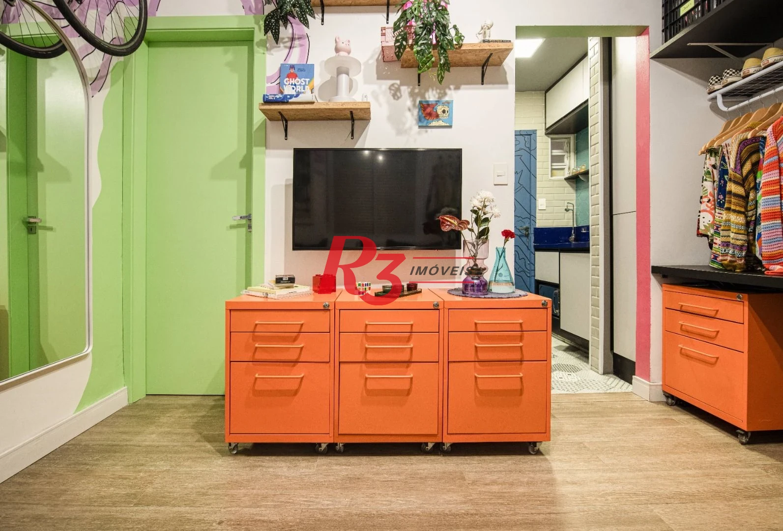 Kitnet com 1 dormitório mobiliada , 27 m² por R$ 295.000 - Embaré - Santos/SP