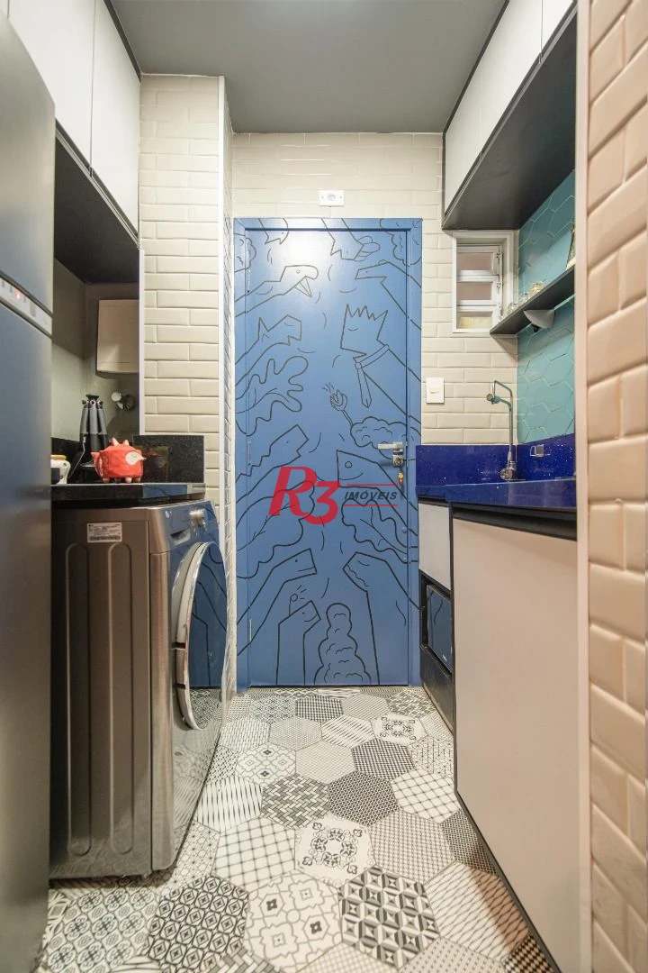 Kitnet com 1 dormitório mobiliada , 27 m² por R$ 295.000 - Embaré - Santos/SP