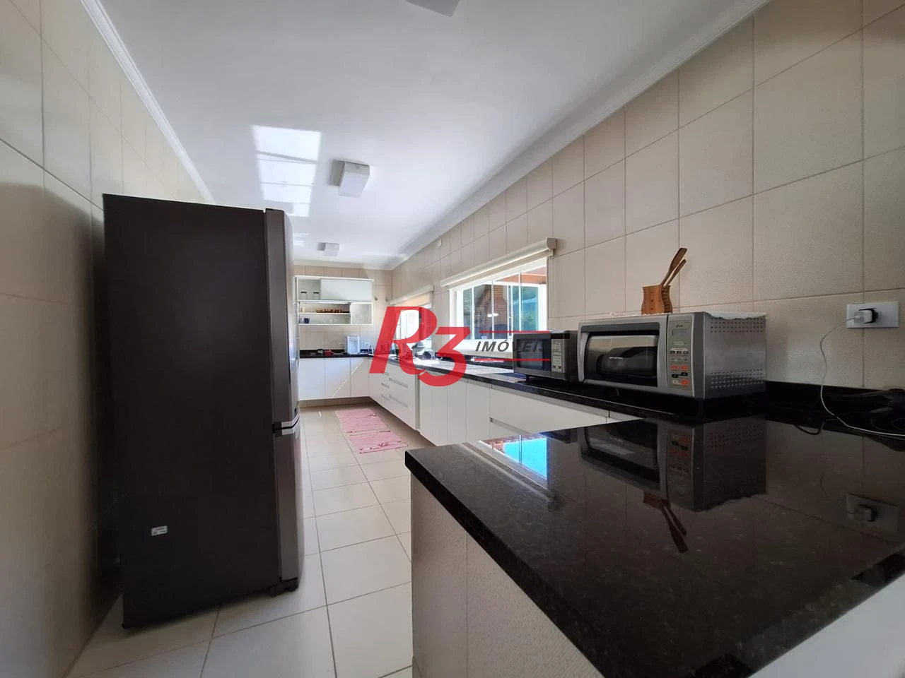 Casa com 4 dormitórios à venda, 360 m² por R$ 2.800.000,00 - Jardim Guaiuba - Guarujá/SP