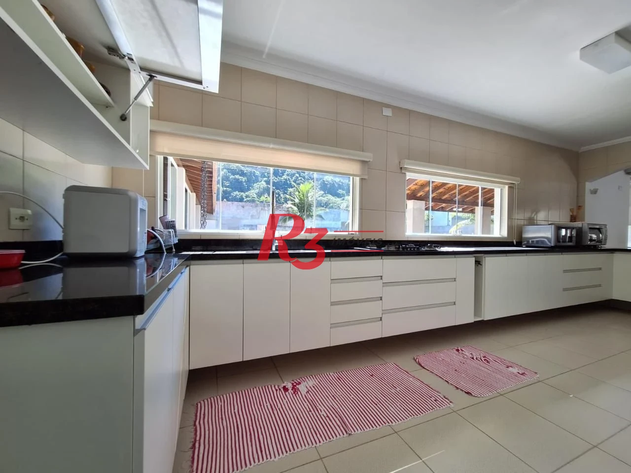 Casa com 4 dormitórios à venda, 360 m² por R$ 2.800.000,00 - Jardim Guaiuba - Guarujá/SP