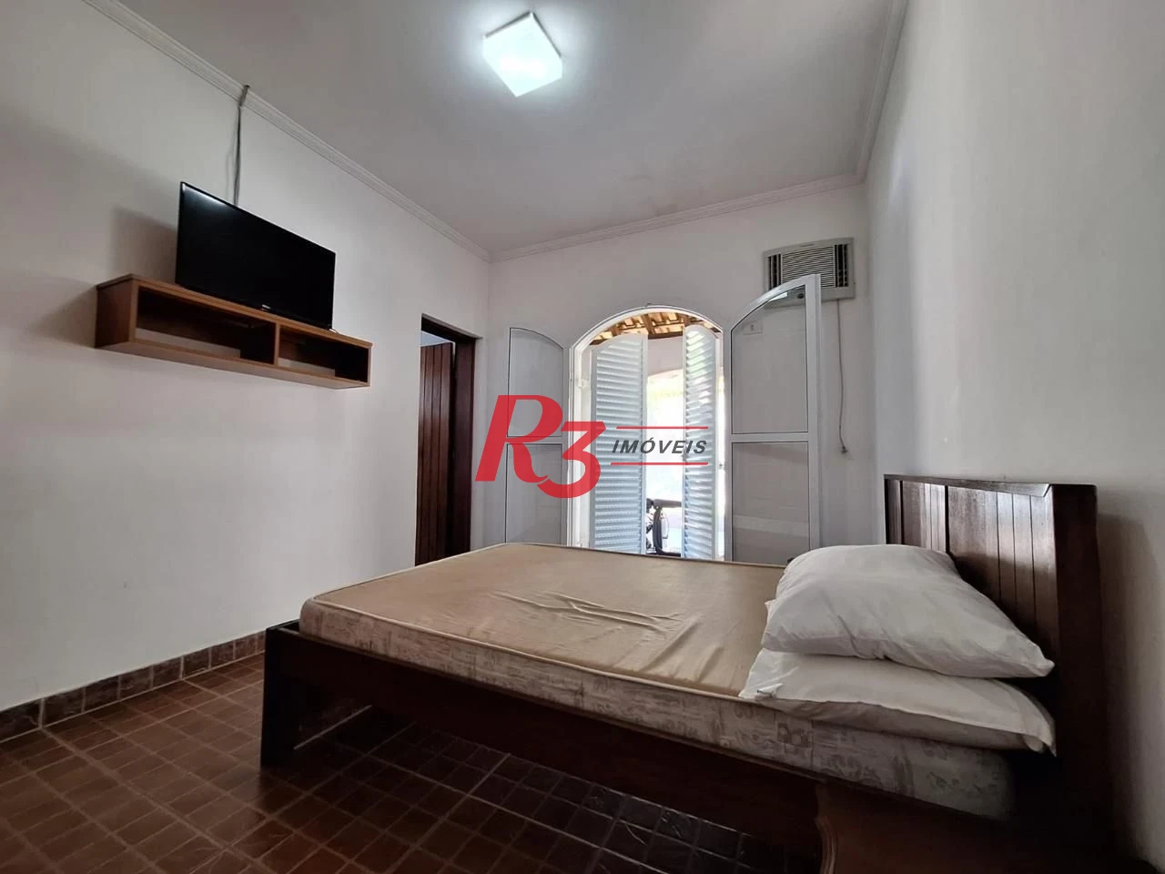 Casa com 4 dormitórios à venda, 360 m² por R$ 2.800.000,00 - Jardim Guaiuba - Guarujá/SP