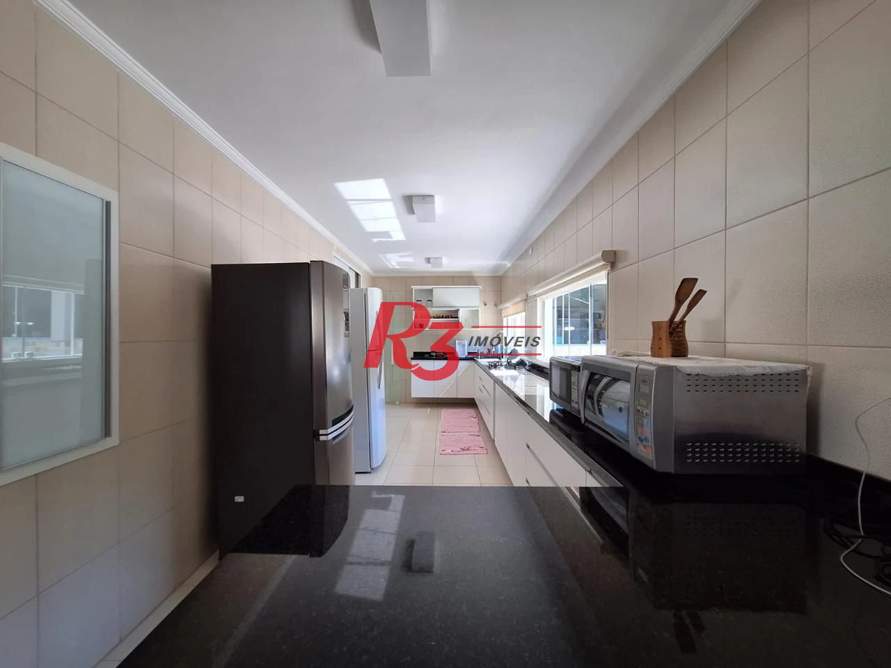 Casa com 4 dormitórios à venda, 360 m² por R$ 2.800.000,00 - Jardim Guaiuba - Guarujá/SP