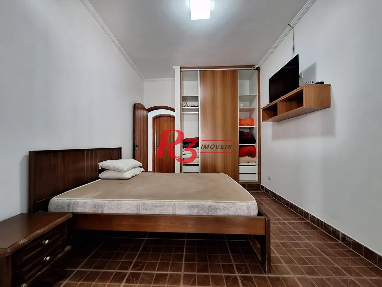 Casa com 4 dormitórios à venda, 360 m² por R$ 2.800.000,00 - Jardim Guaiuba - Guarujá/SP