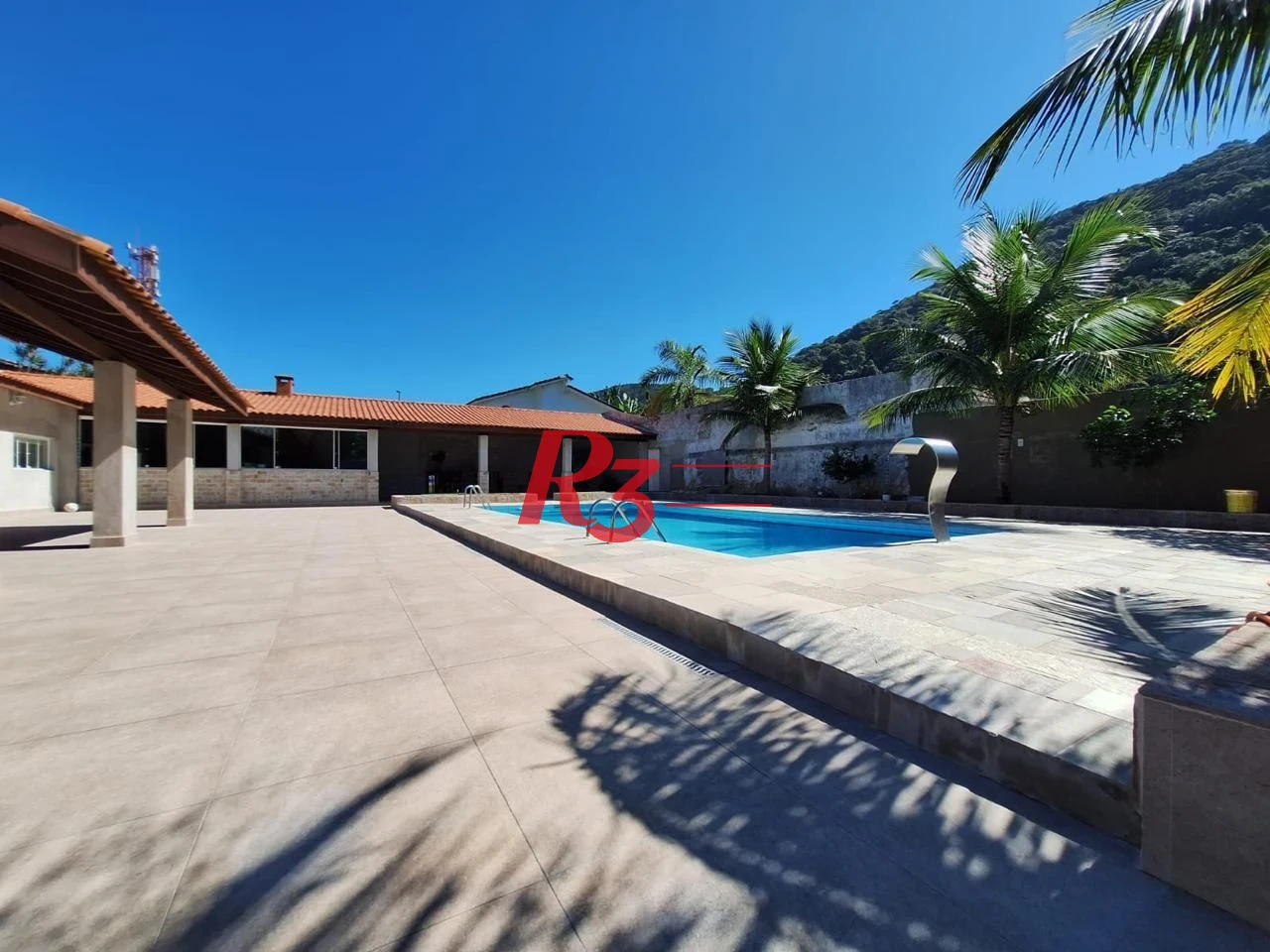 Casa com 4 dormitórios à venda, 360 m² por R$ 2.800.000,00 - Jardim Guaiuba - Guarujá/SP
