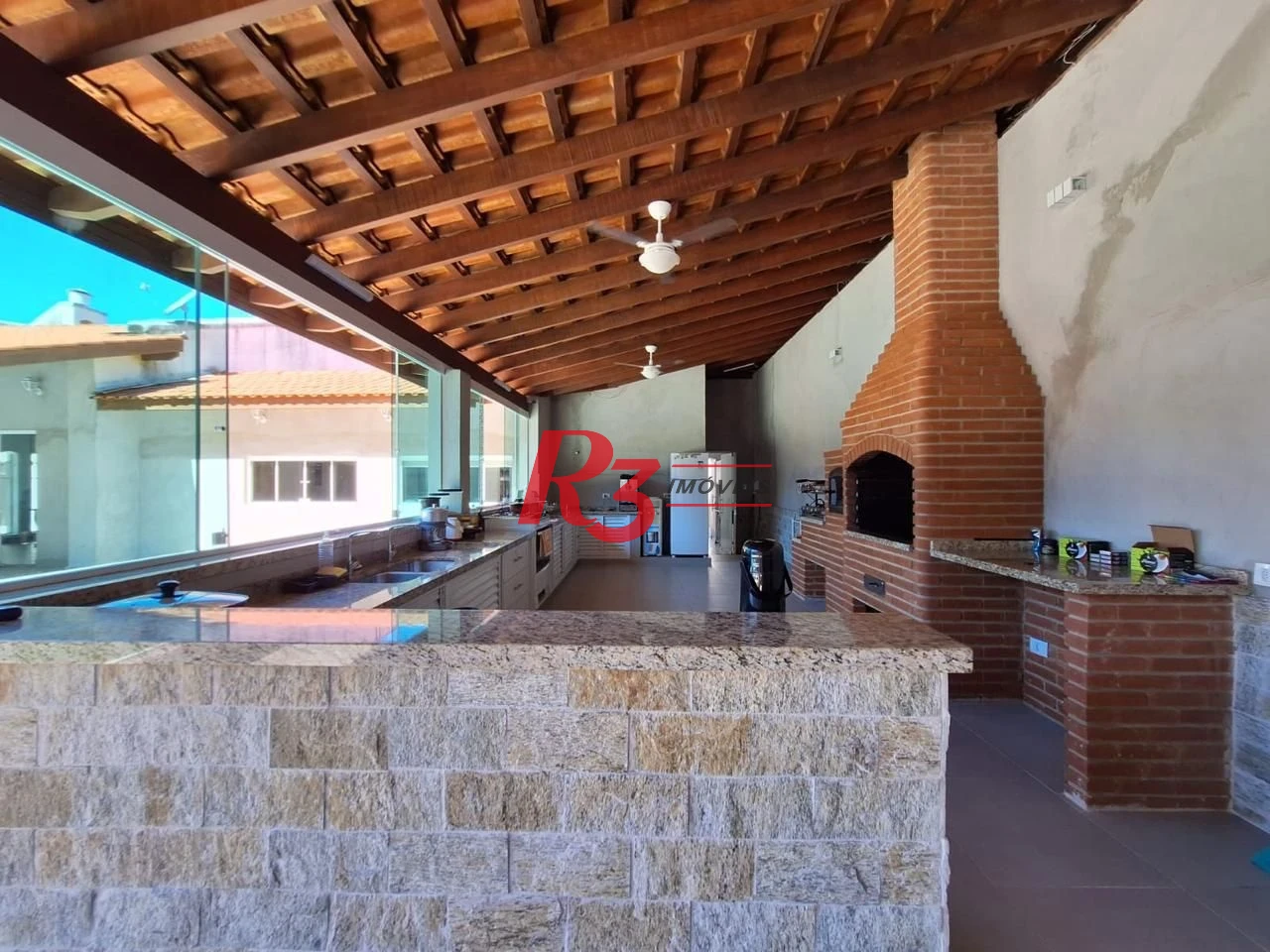 Casa com 4 dormitórios à venda, 360 m² por R$ 2.800.000,00 - Jardim Guaiuba - Guarujá/SP