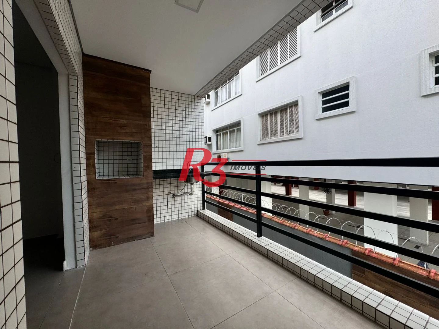 Village com 3 dormitórios à venda, 140 m² por R$ 790.000,00 - Balneário Cidade Atlântica - Guarujá/SP