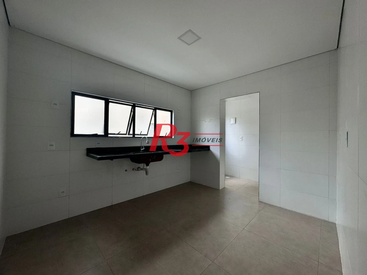 Village com 3 dormitórios à venda, 140 m² por R$ 790.000,00 - Balneário Cidade Atlântica - Guarujá/SP