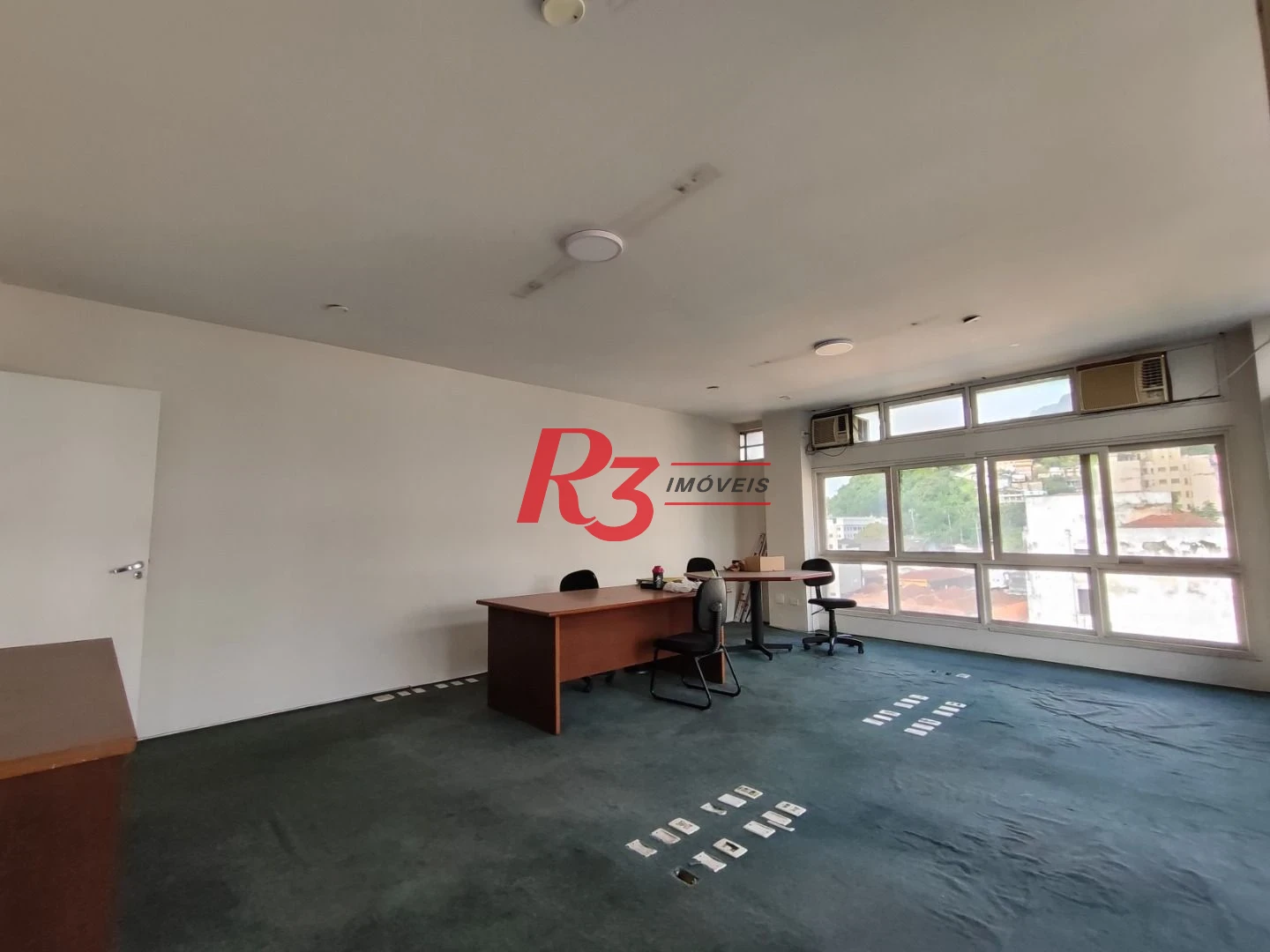 Sala para alugar, 128 m² por R$ 2.500,00/ano - Centro - Santos/SP