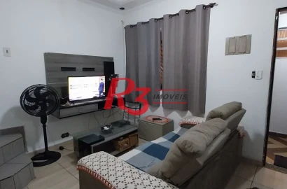 Sobrado com 3 dormitórios à venda, 100 m² por R$ 300.000,00 - Rádio Club - Santos/SP