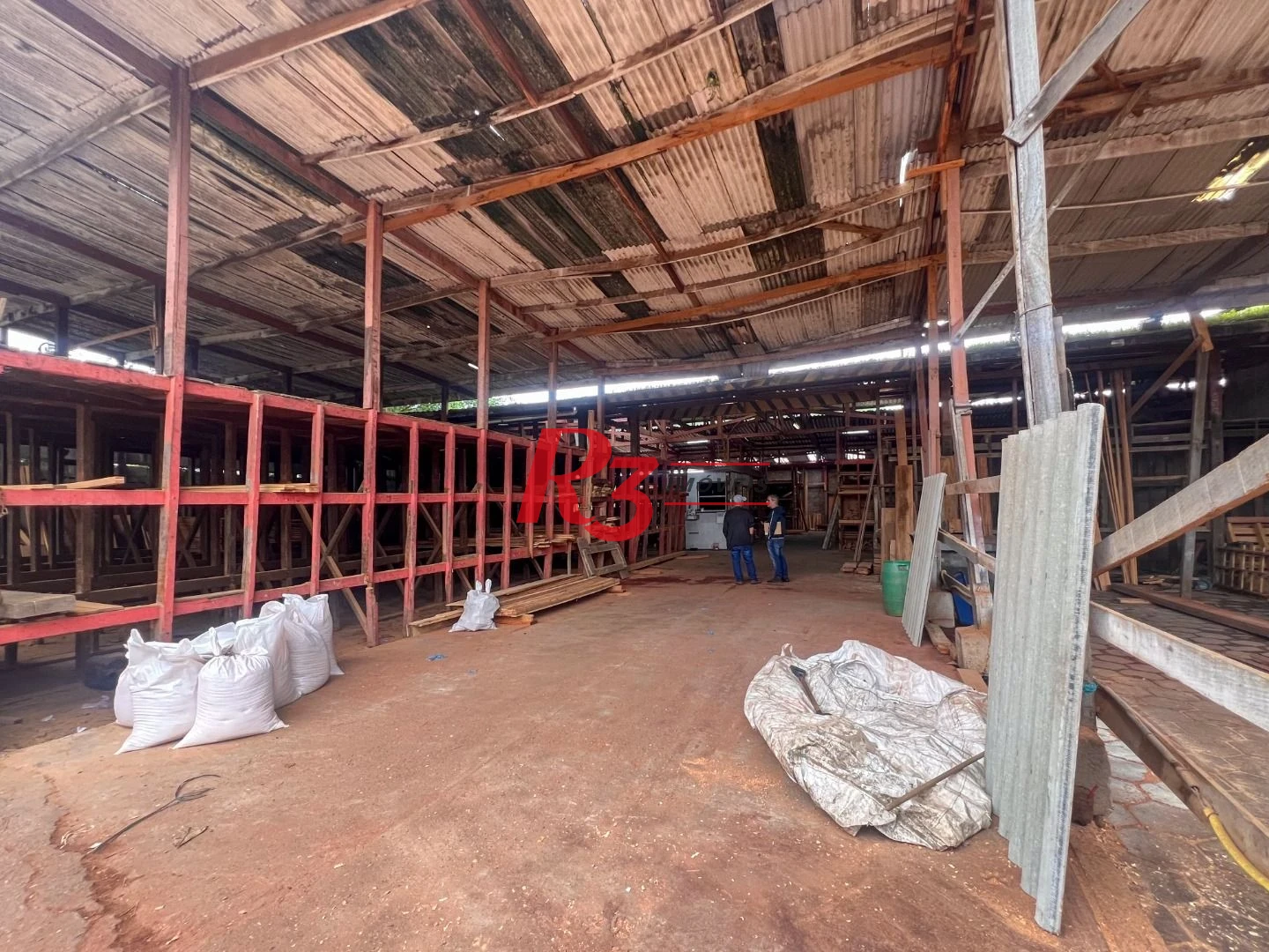 Galpão para alugar, 1700 m² por R$ 40.000,00/mês - Chico de Paula - Santos/SP