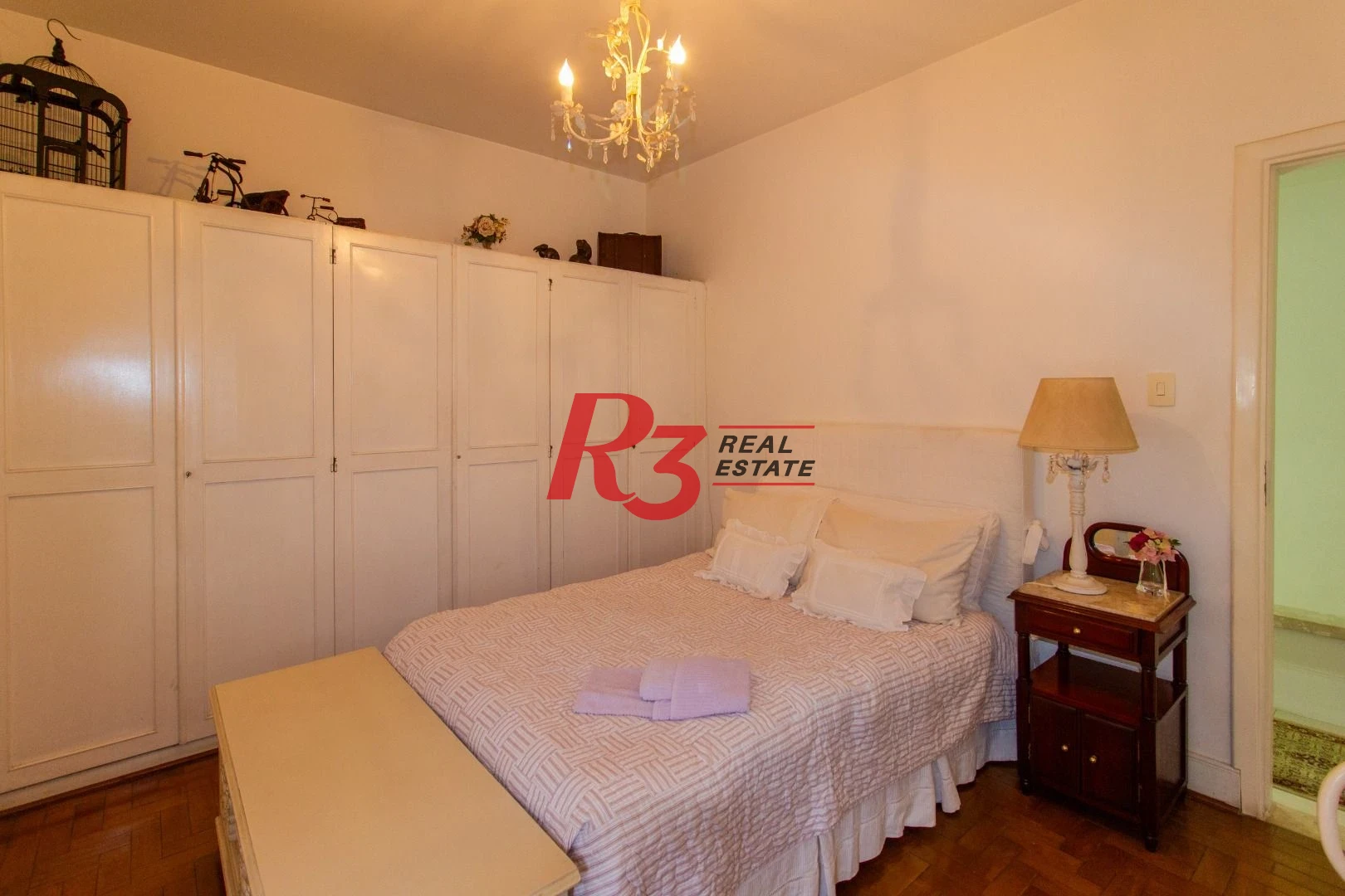 Sobrado para alugar, 320 m² por R$ 16.902,00/mês - Gonzaga - Santos/SP