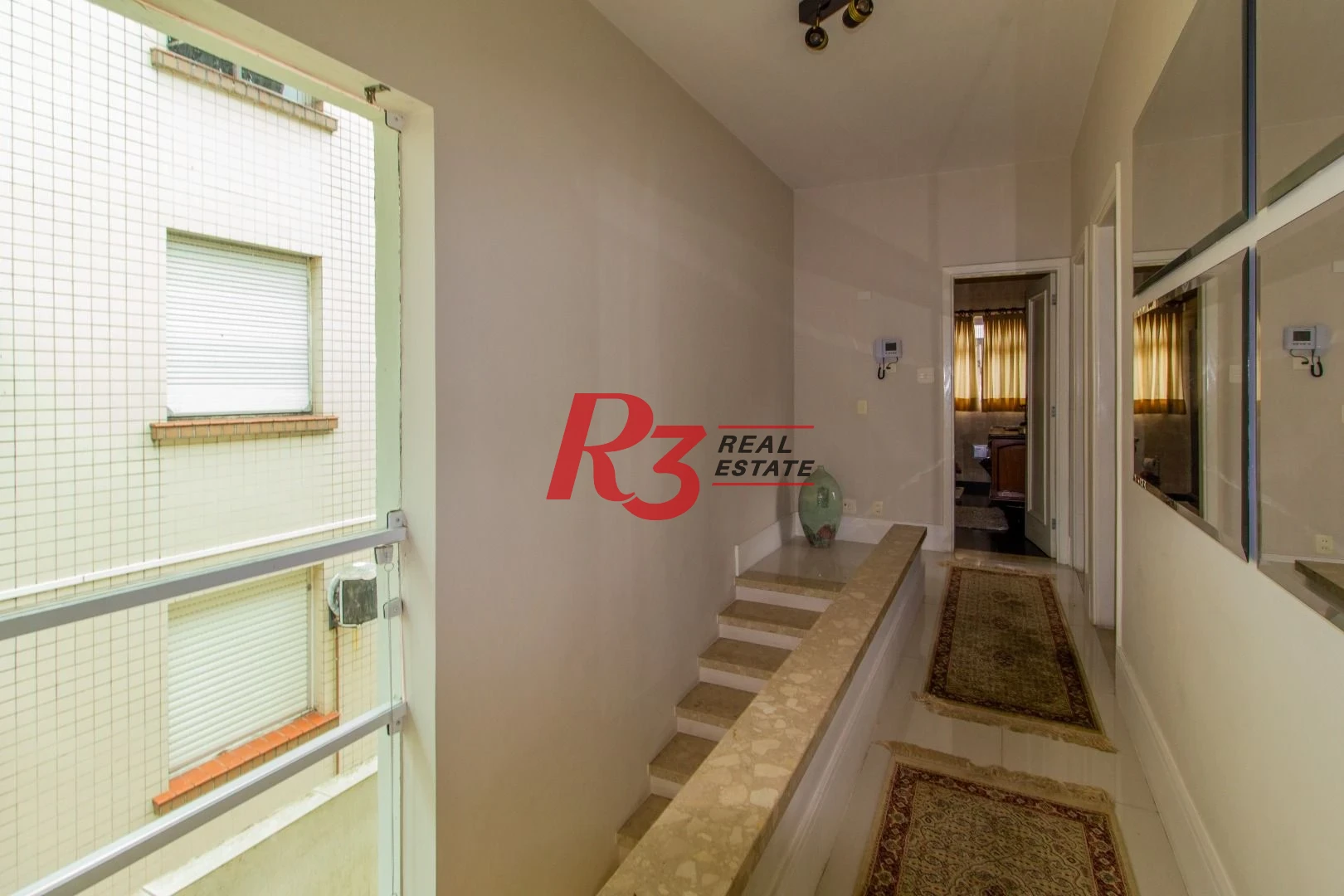 Sobrado para alugar, 320 m² por R$ 16.902,00/mês - Gonzaga - Santos/SP