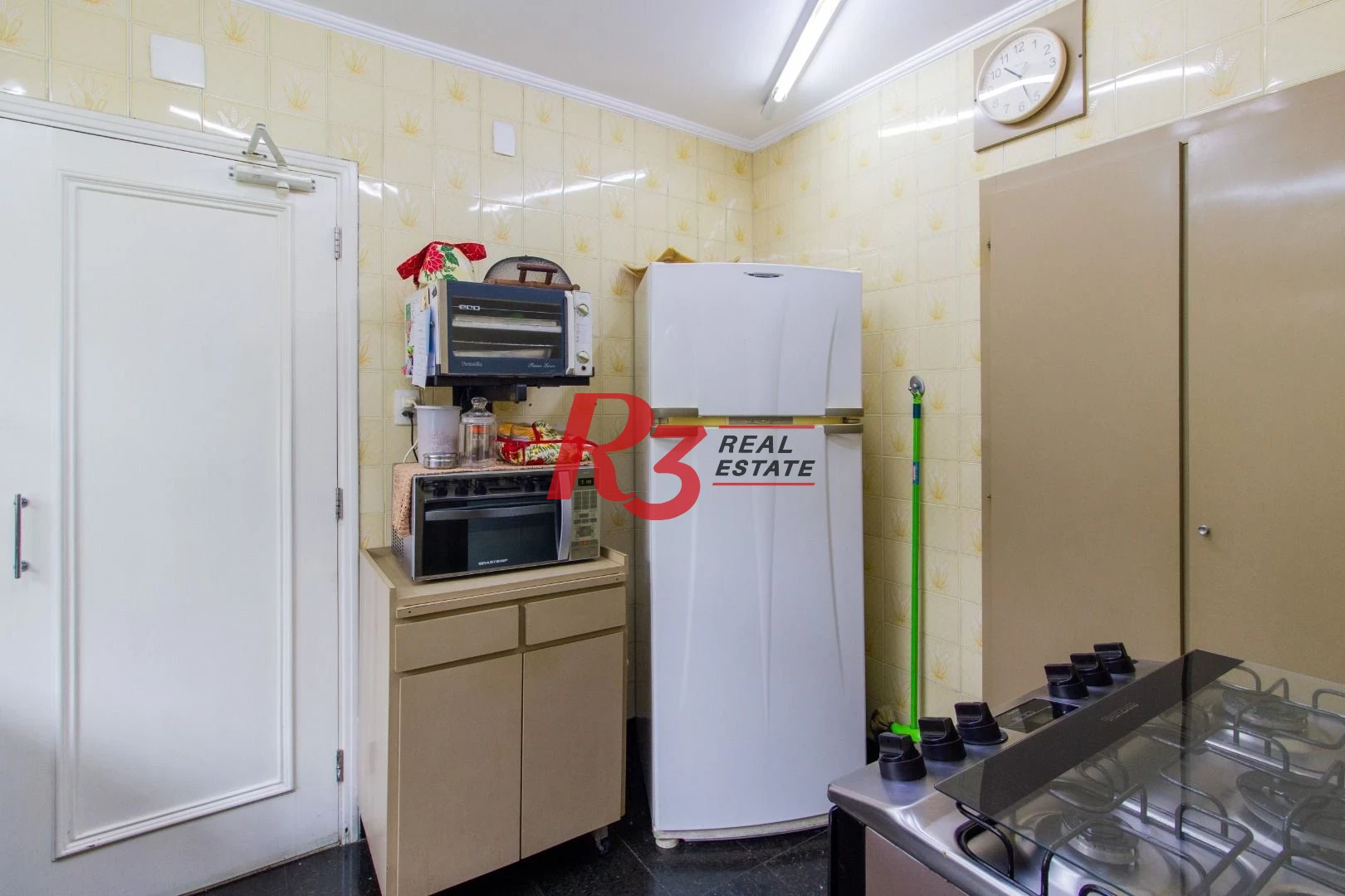 Sobrado para alugar, 320 m² por R$ 16.902,00/mês - Gonzaga - Santos/SP