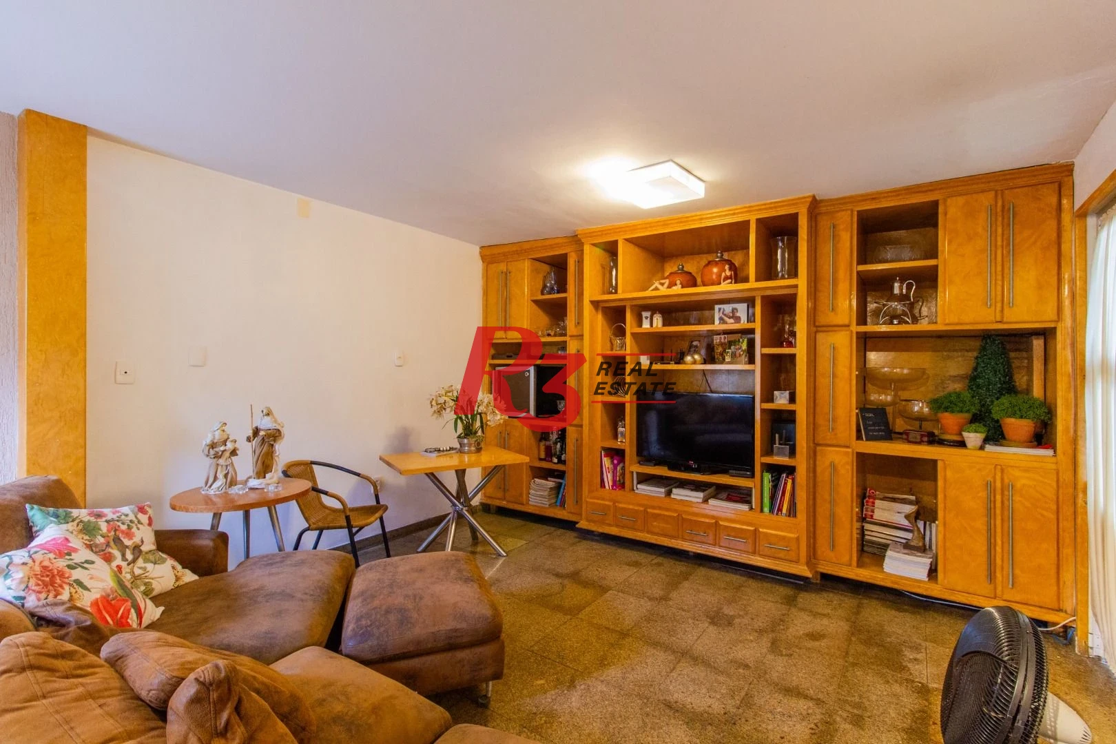 Sobrado para alugar, 320 m² por R$ 16.902,00/mês - Gonzaga - Santos/SP