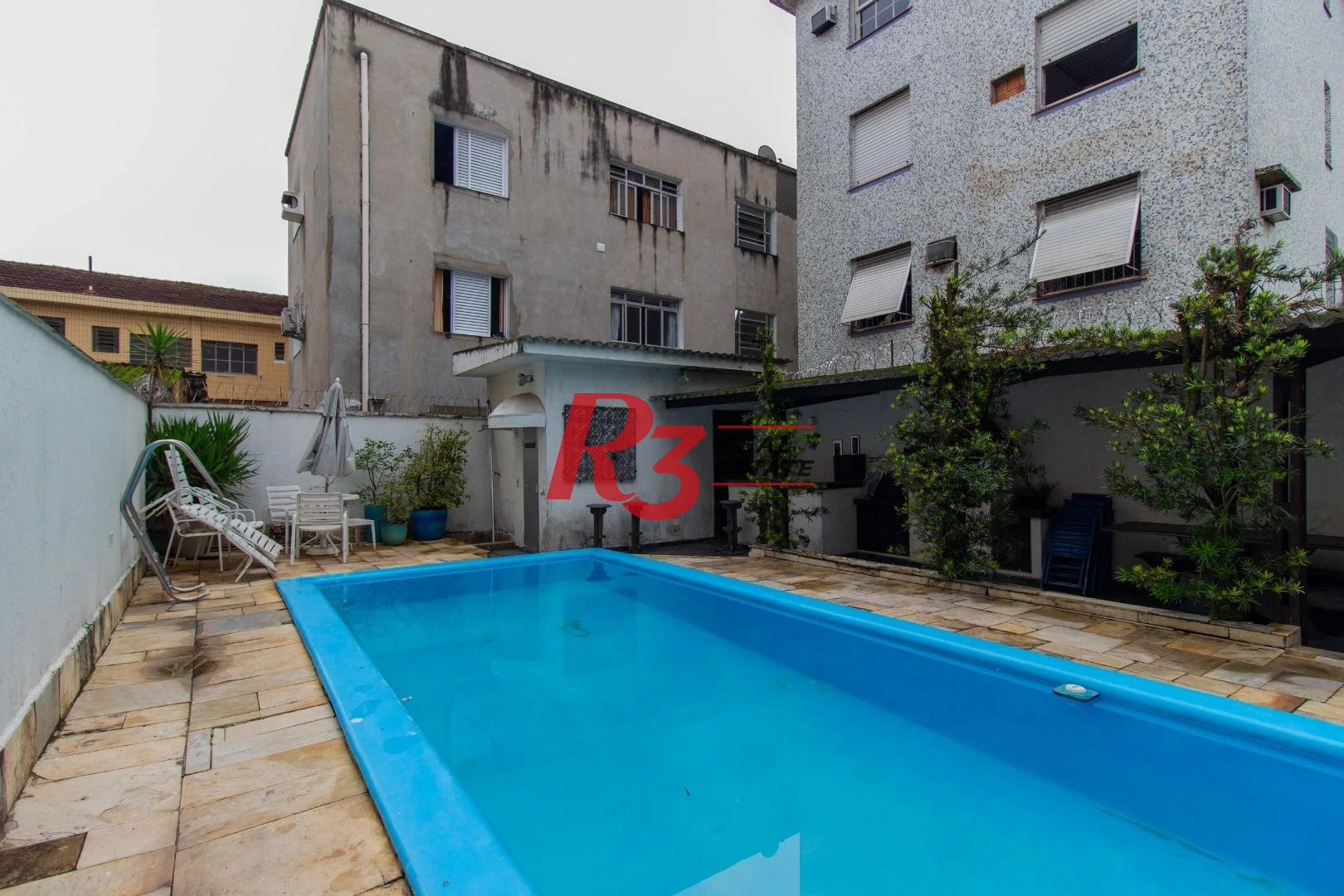 Sobrado para alugar, 320 m² por R$ 16.902,00/mês - Gonzaga - Santos/SP