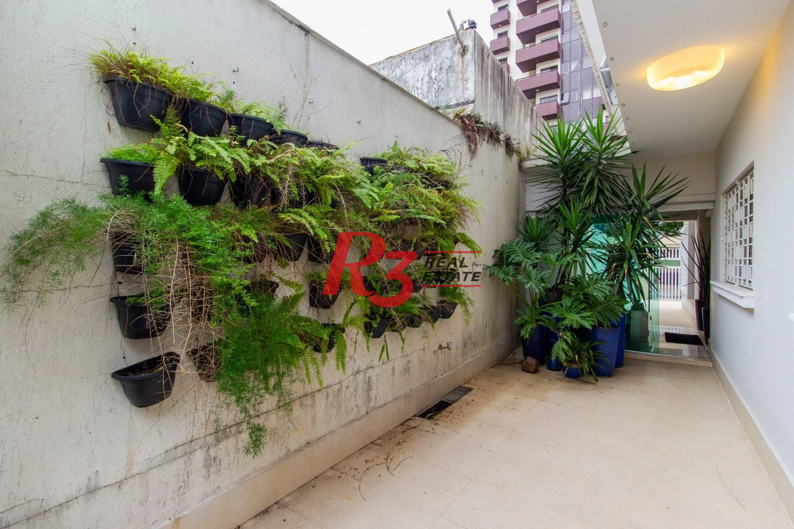 Sobrado para alugar, 320 m² por R$ 16.902,00/mês - Gonzaga - Santos/SP