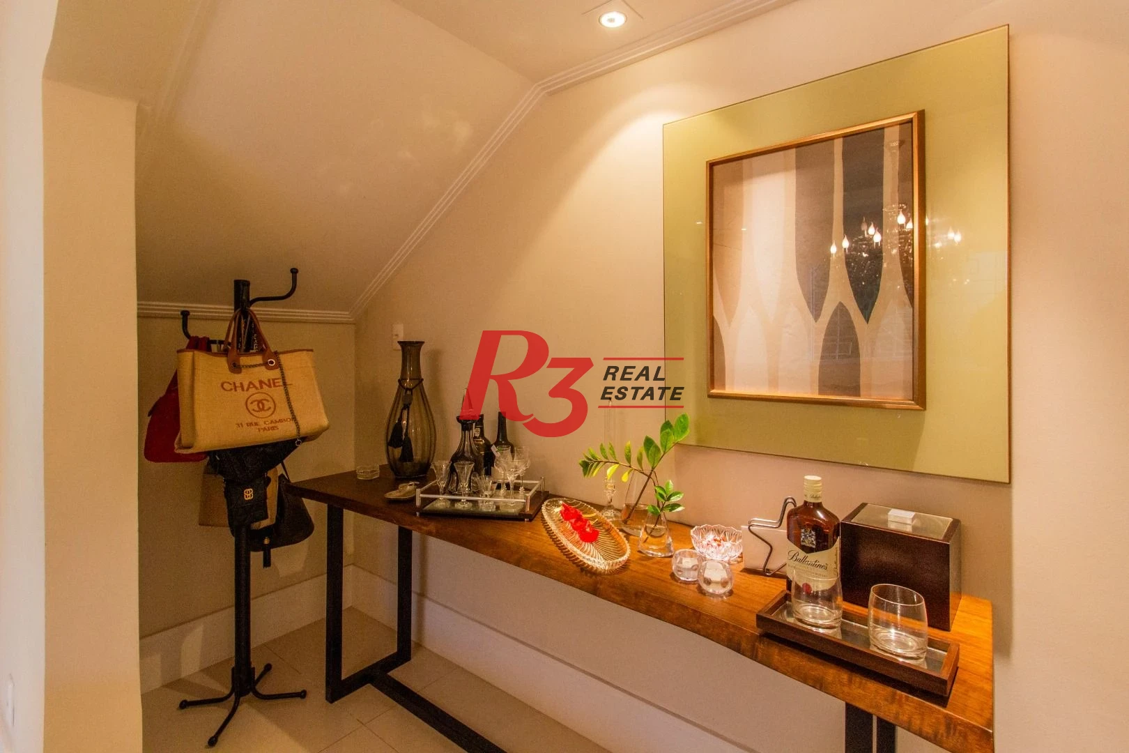 Sobrado para alugar, 320 m² por R$ 16.902,00/mês - Gonzaga - Santos/SP