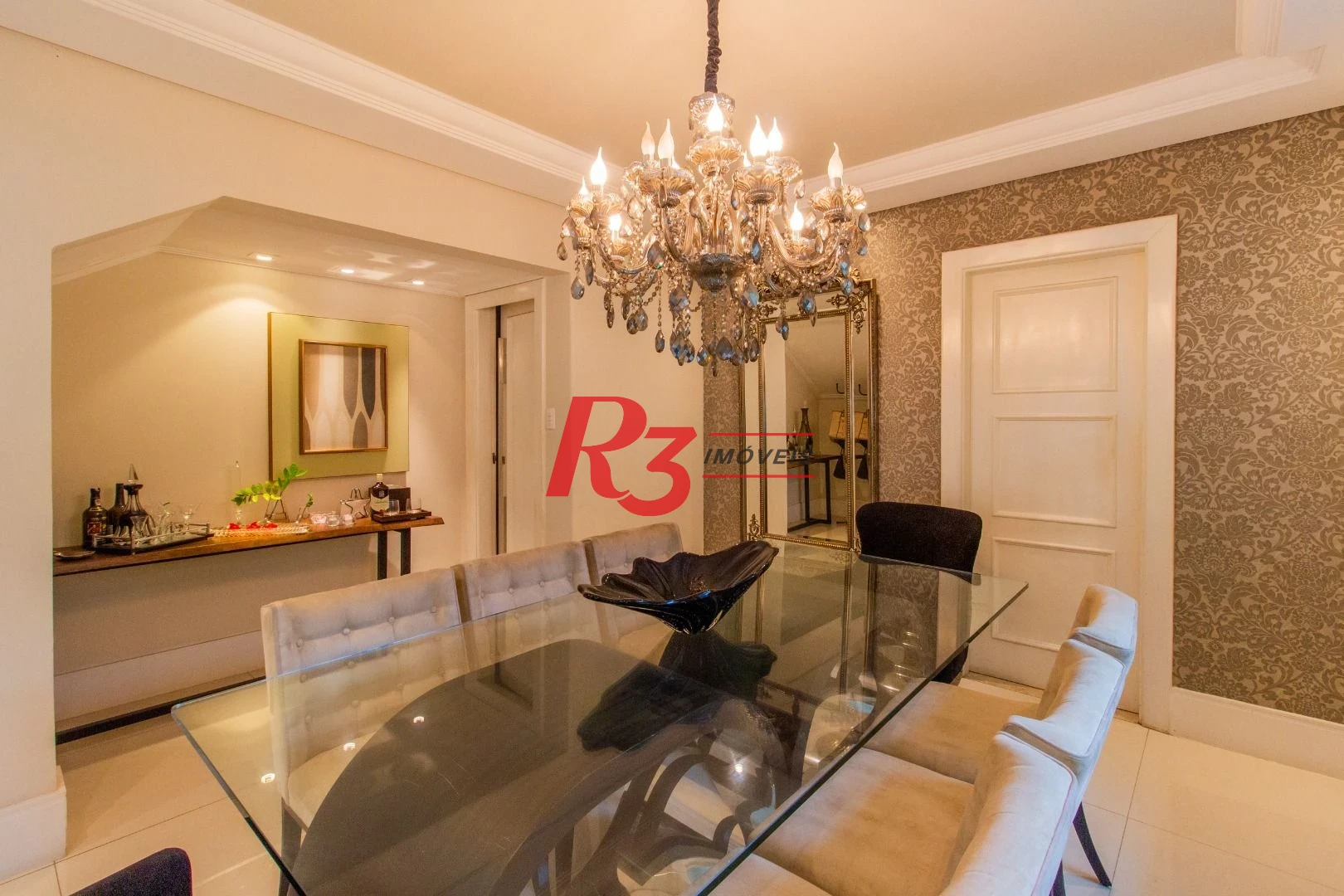 Sobrado para alugar, 320 m² por R$ 16.902,00/mês - Gonzaga - Santos/SP