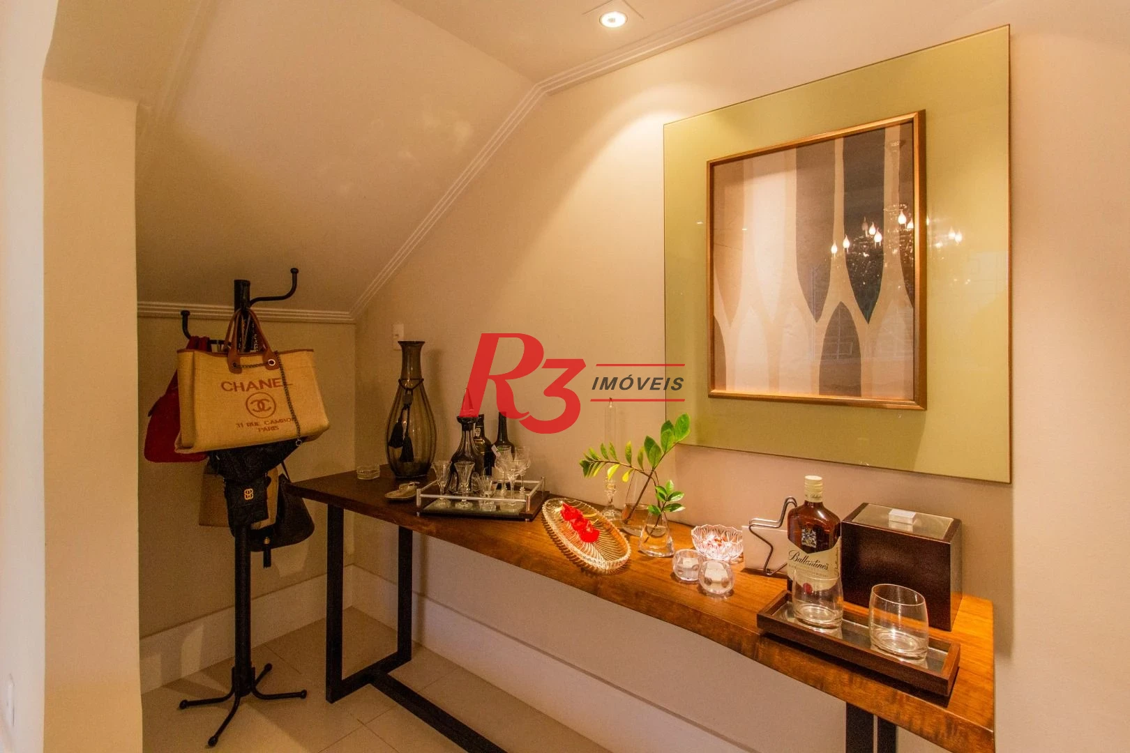 Sobrado para alugar, 320 m² por R$ 16.902,00/mês - Gonzaga - Santos/SP