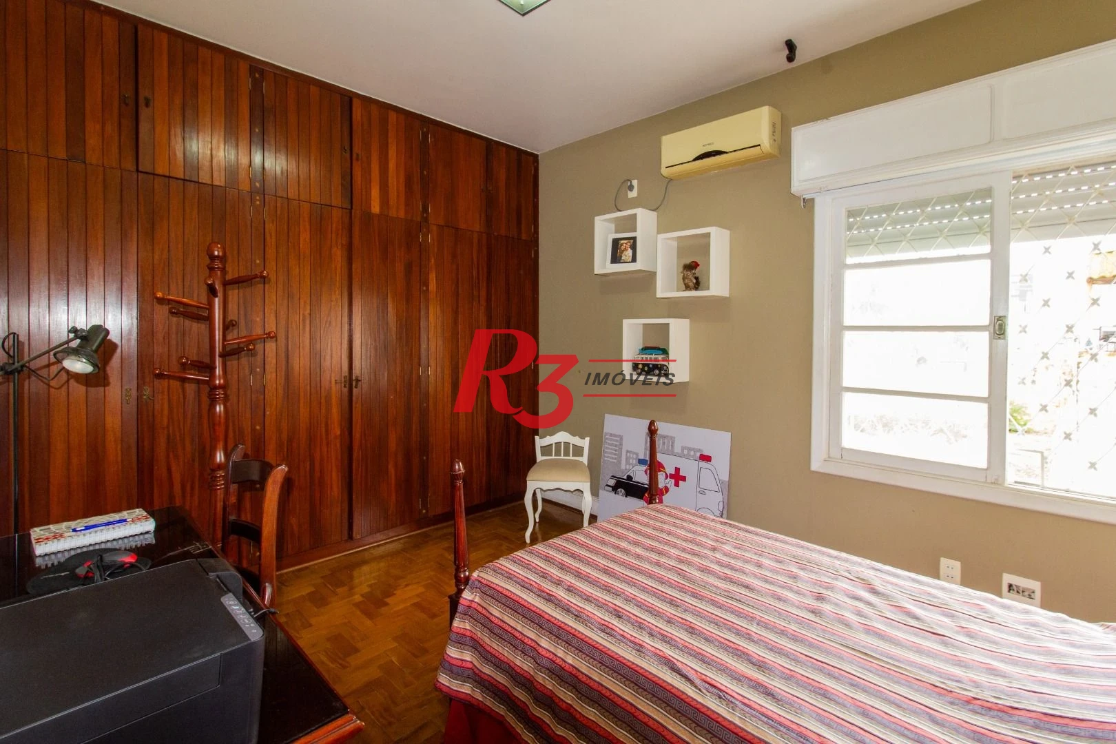Sobrado para alugar, 320 m² por R$ 16.902,00/mês - Gonzaga - Santos/SP