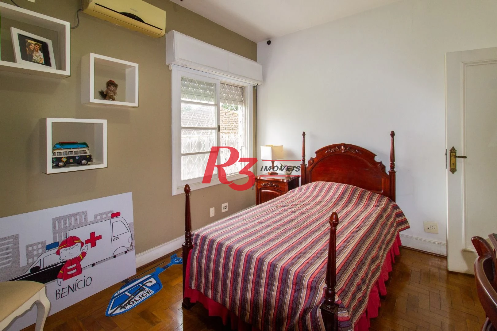Sobrado para alugar, 320 m² por R$ 16.902,00/mês - Gonzaga - Santos/SP